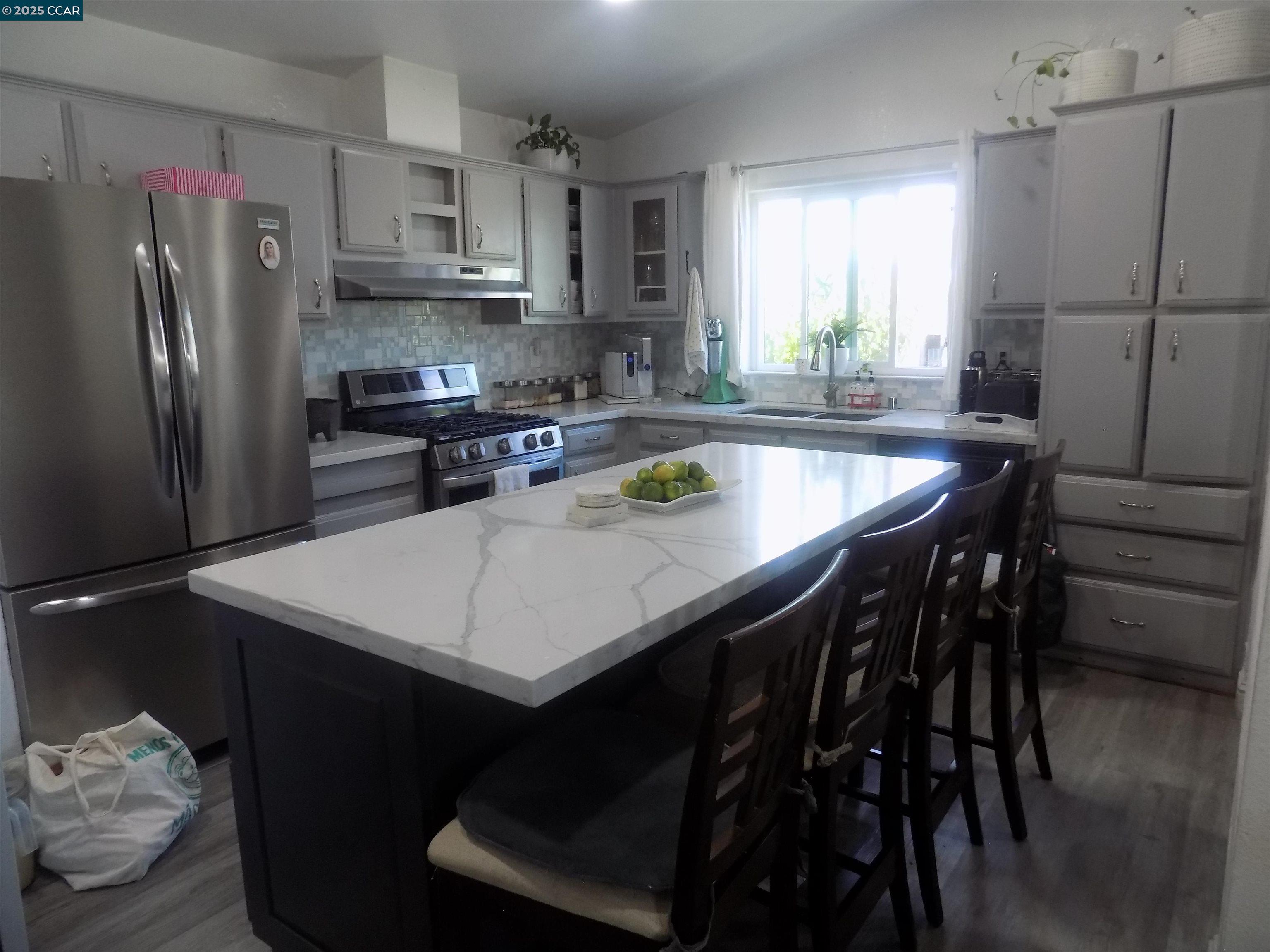 Detail Gallery Image 7 of 33 For 185 Damascus Loop, Pacheco,  CA 94553 - 4 Beds | 2 Baths