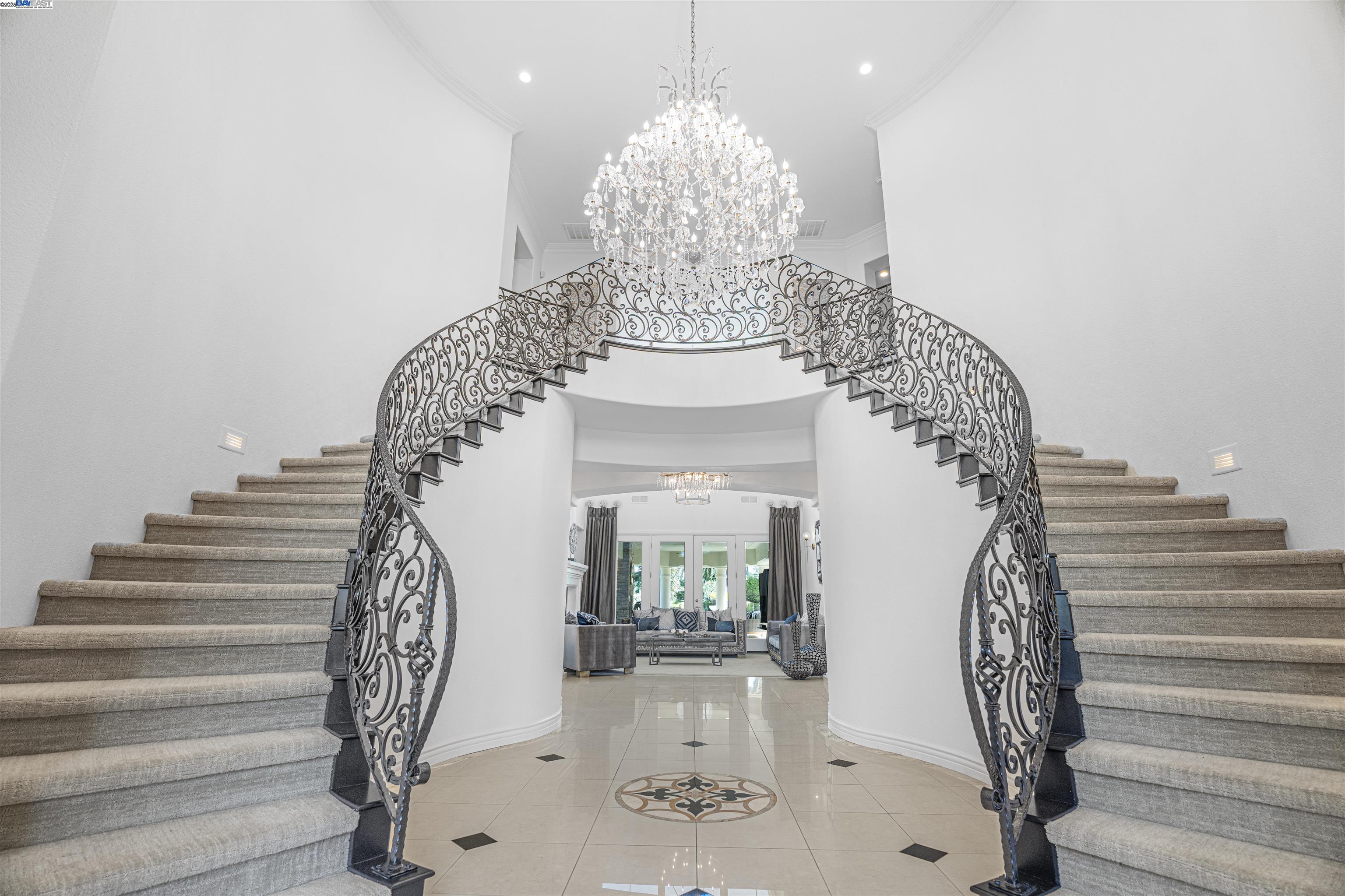 Detail Gallery Image 4 of 23 For Waterwell Way, Tracy,  CA 95304 - 7 Beds | 6/1 Baths