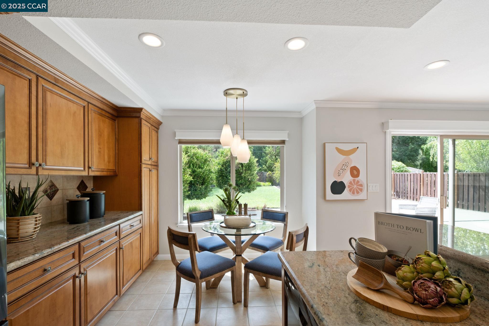 Detail Gallery Image 12 of 60 For 4728 Buckboard Way, Richmond,  CA 94803 - 4 Beds | 3 Baths