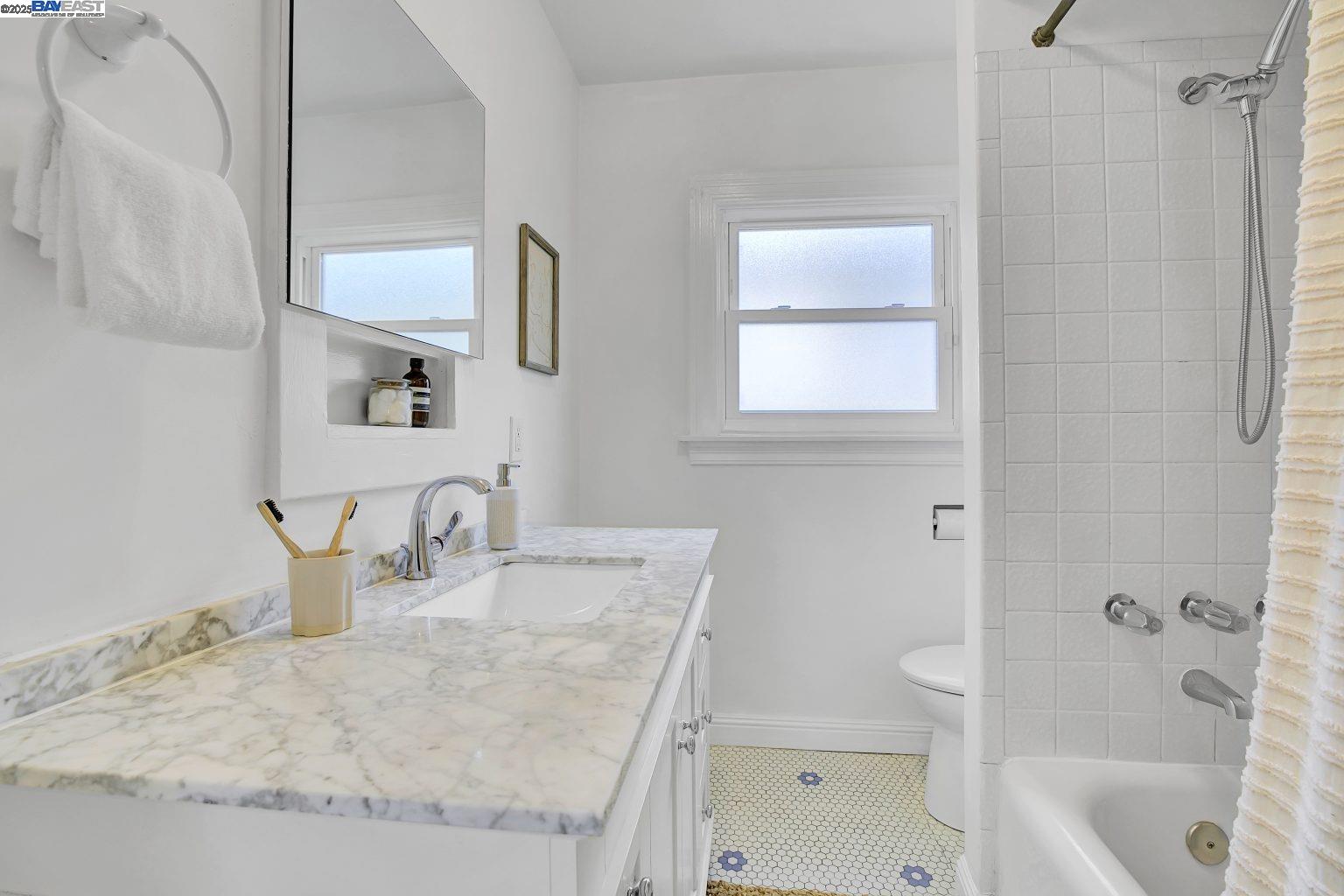 Detail Gallery Image 30 of 44 For 6120 Camden St, Oakland,  CA 94605 - 3 Beds | 2 Baths