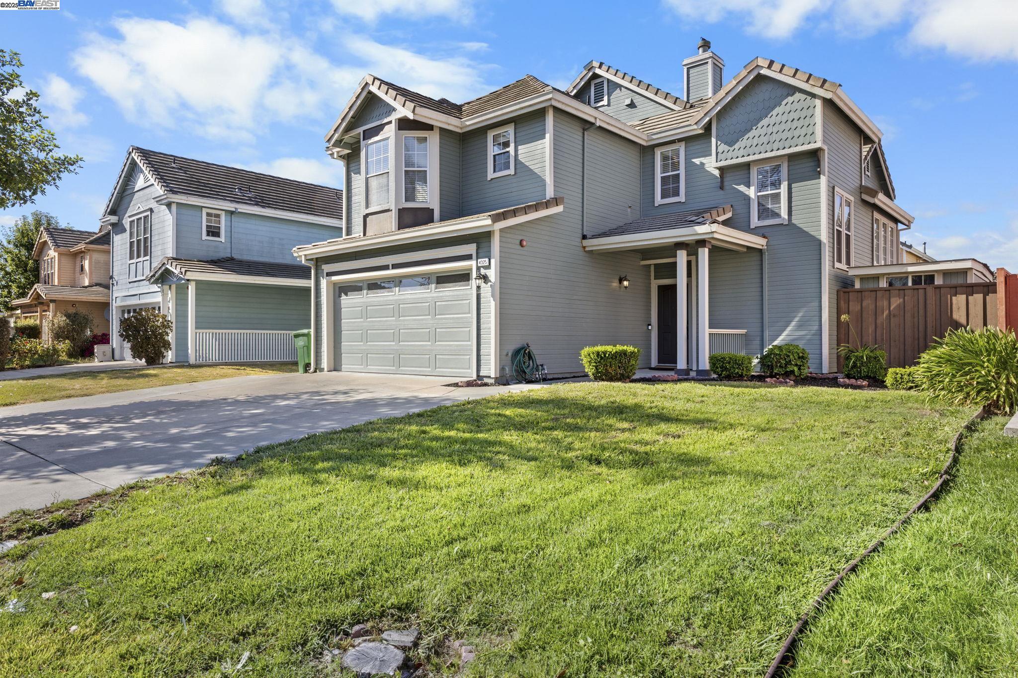 Detail Gallery Image 2 of 37 For 4325 Horner St, Union City,  CA 94587 - 4 Beds | 2/1 Baths