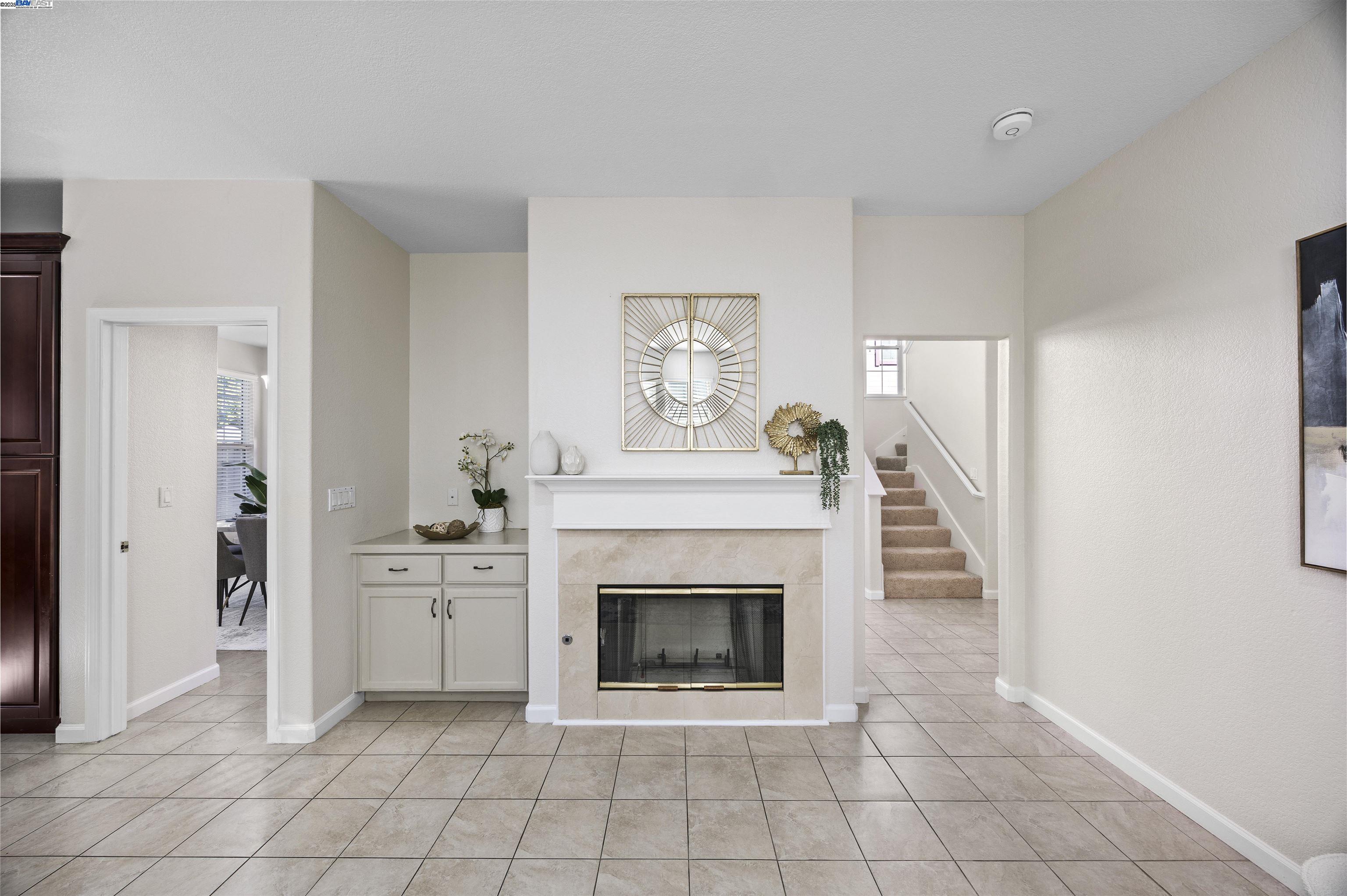 Detail Gallery Image 11 of 37 For 4325 Horner St, Union City,  CA 94587 - 4 Beds | 2/1 Baths
