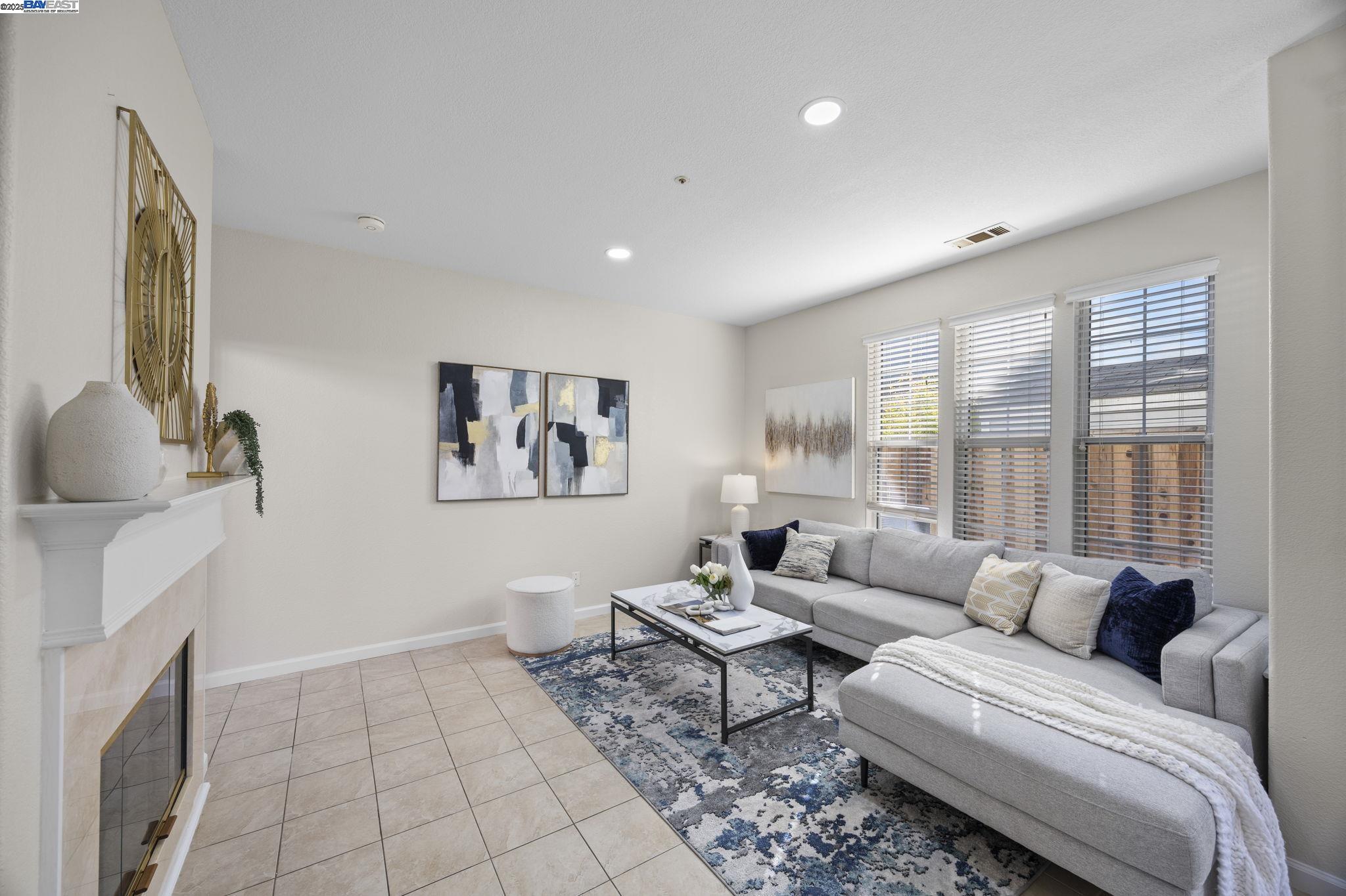 Detail Gallery Image 15 of 37 For 4325 Horner St, Union City,  CA 94587 - 4 Beds | 2/1 Baths