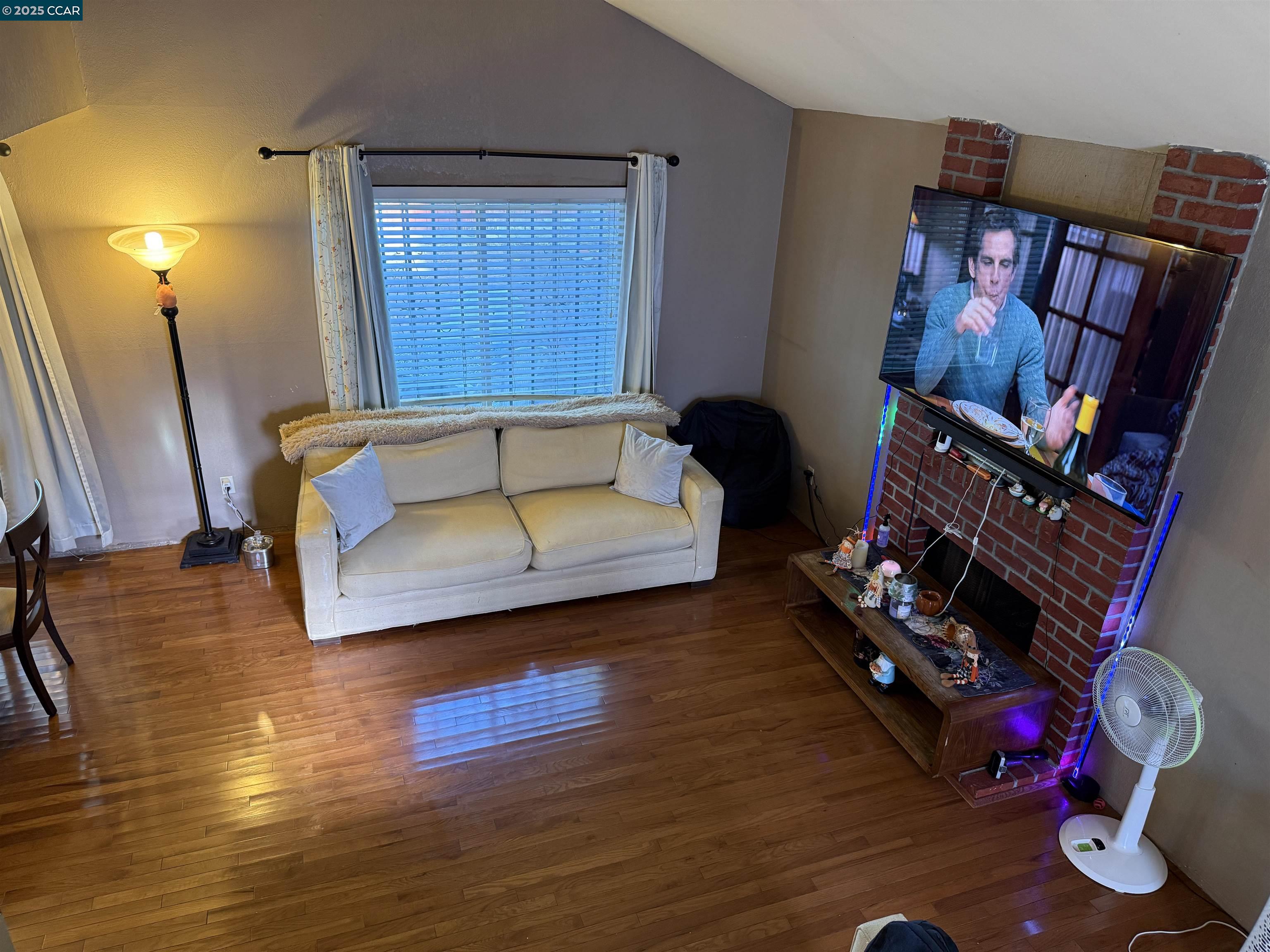Detail Gallery Image 3 of 15 For 278 6th St, Richmond,  CA 94801-3036 - 3 Beds | 2/1 Baths