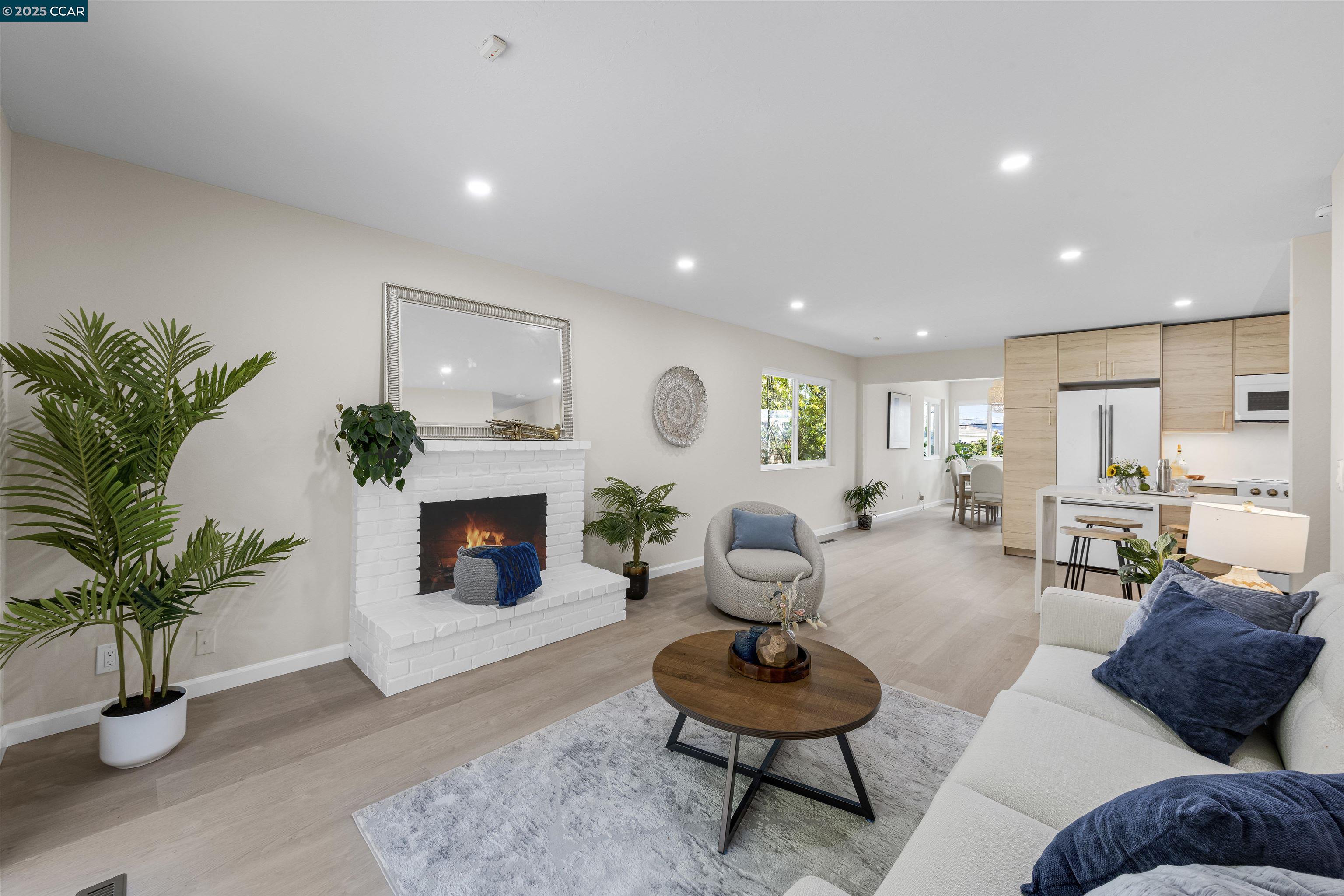 Detail Gallery Image 18 of 50 For 16639 Selby Dr, Castro Valley,  CA 94578 - 5 Beds | 2 Baths