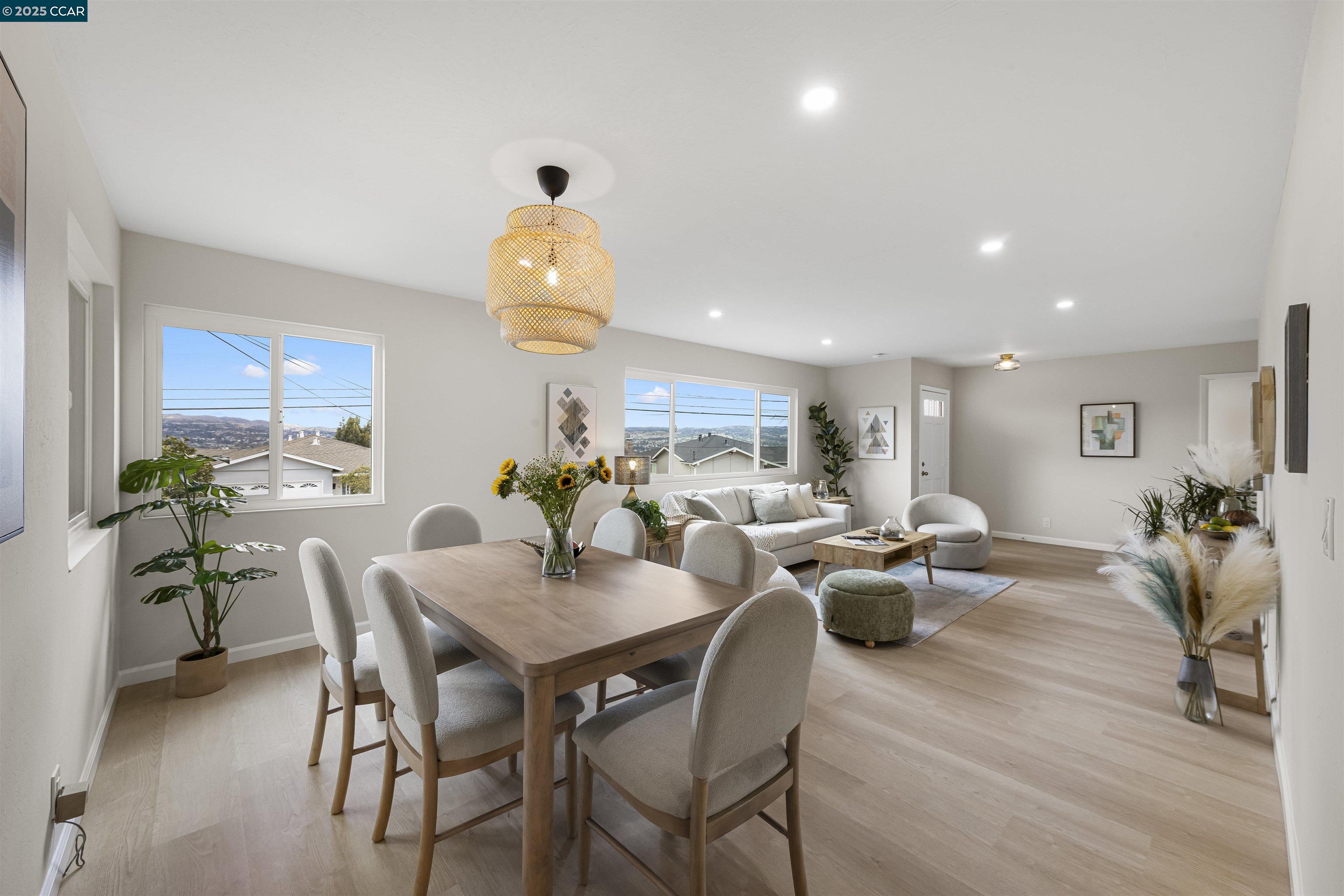 Detail Gallery Image 9 of 50 For 16639 Selby Dr, Castro Valley,  CA 94578 - 5 Beds | 2 Baths