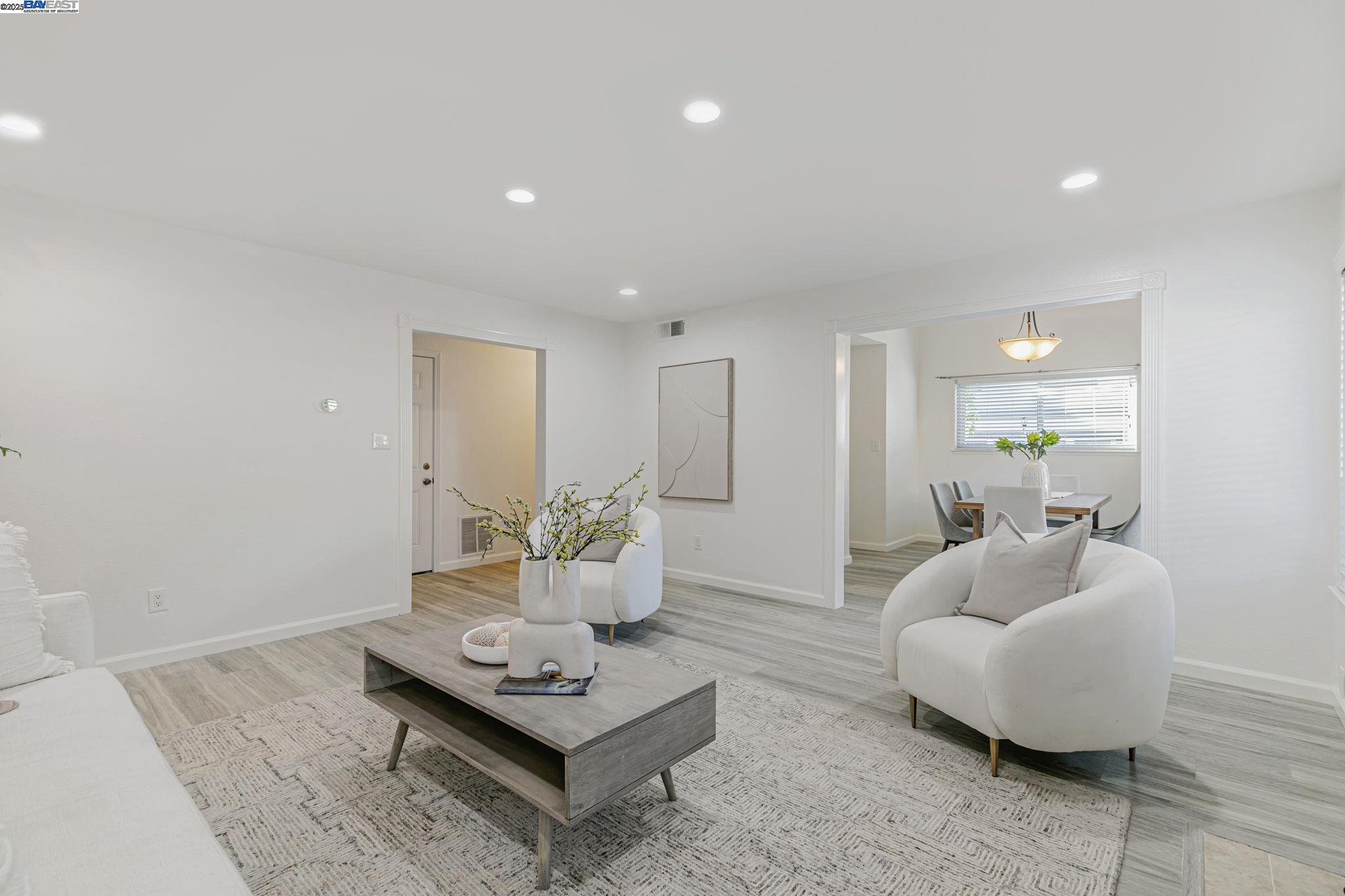 Photo #11: 41111266 Listing: Photo #11