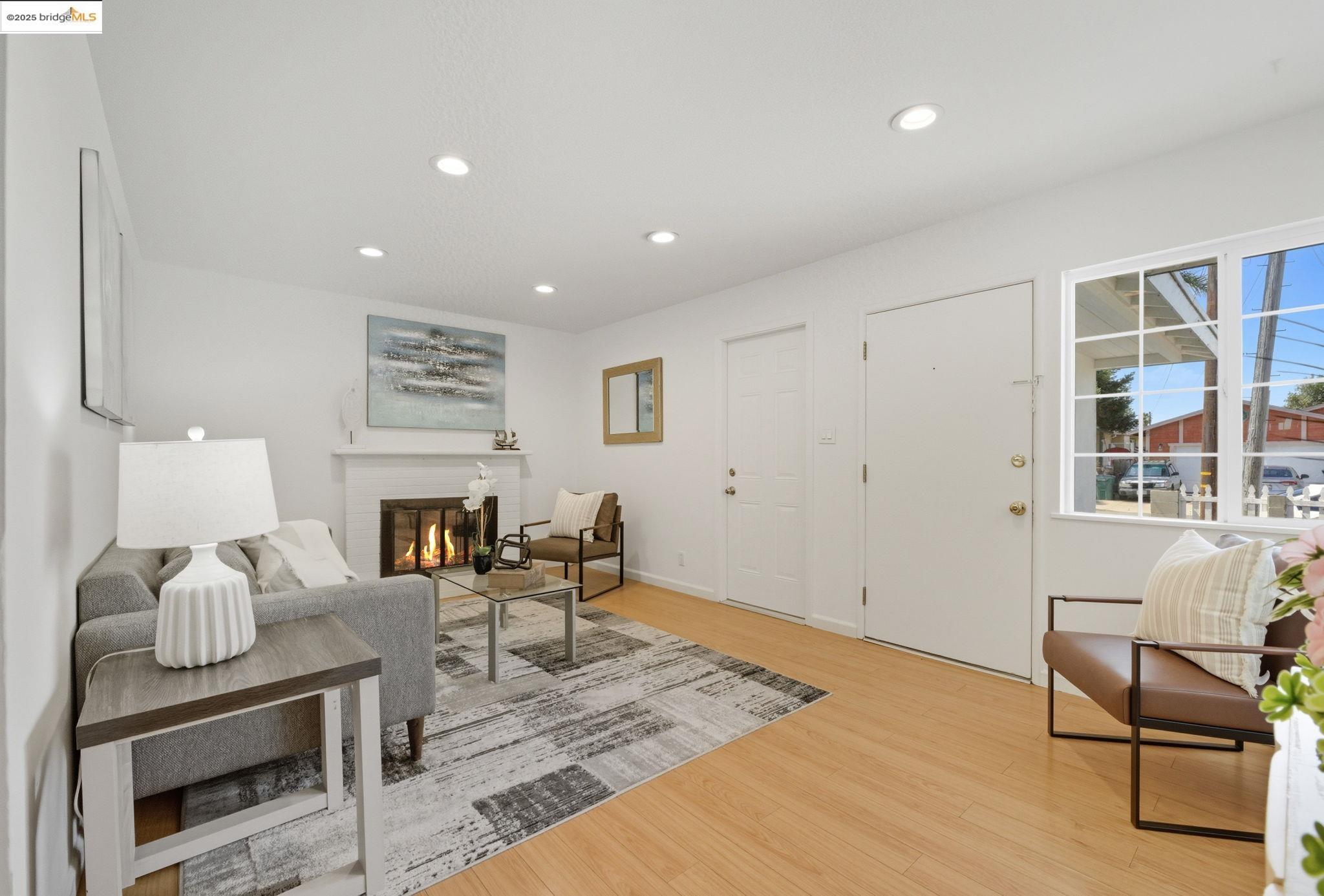 Detail Gallery Image 12 of 53 For 420 S 38th St, Richmond,  CA 94804 - 3 Beds | 1 Baths