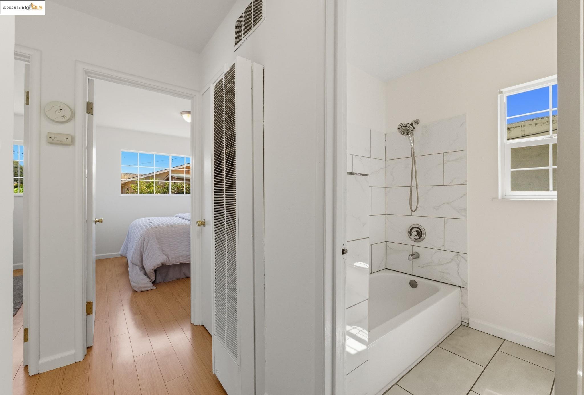 Detail Gallery Image 36 of 53 For 420 S 38th St, Richmond,  CA 94804 - 3 Beds | 1 Baths