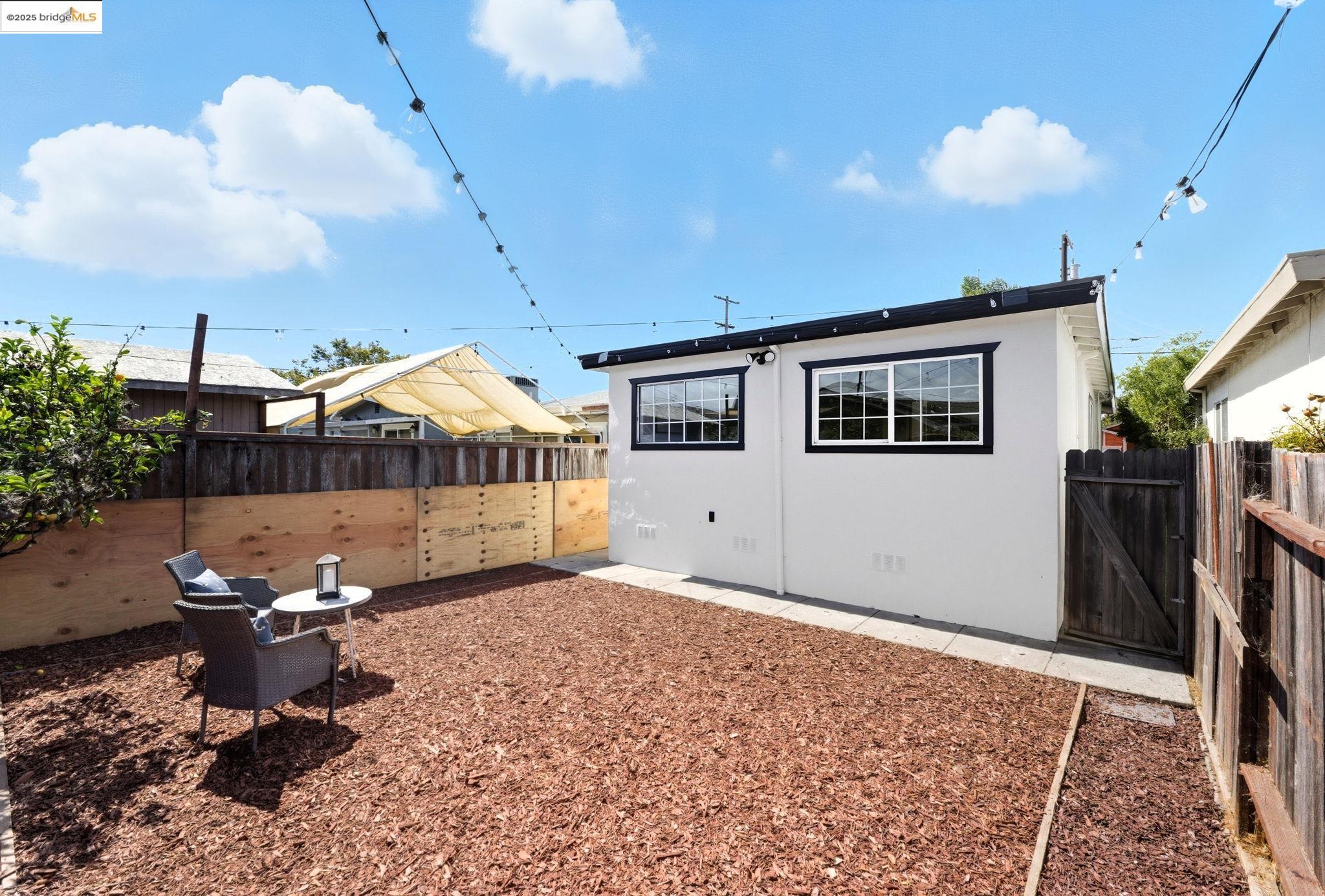 Detail Gallery Image 41 of 53 For 420 S 38th St, Richmond,  CA 94804 - 3 Beds | 1 Baths