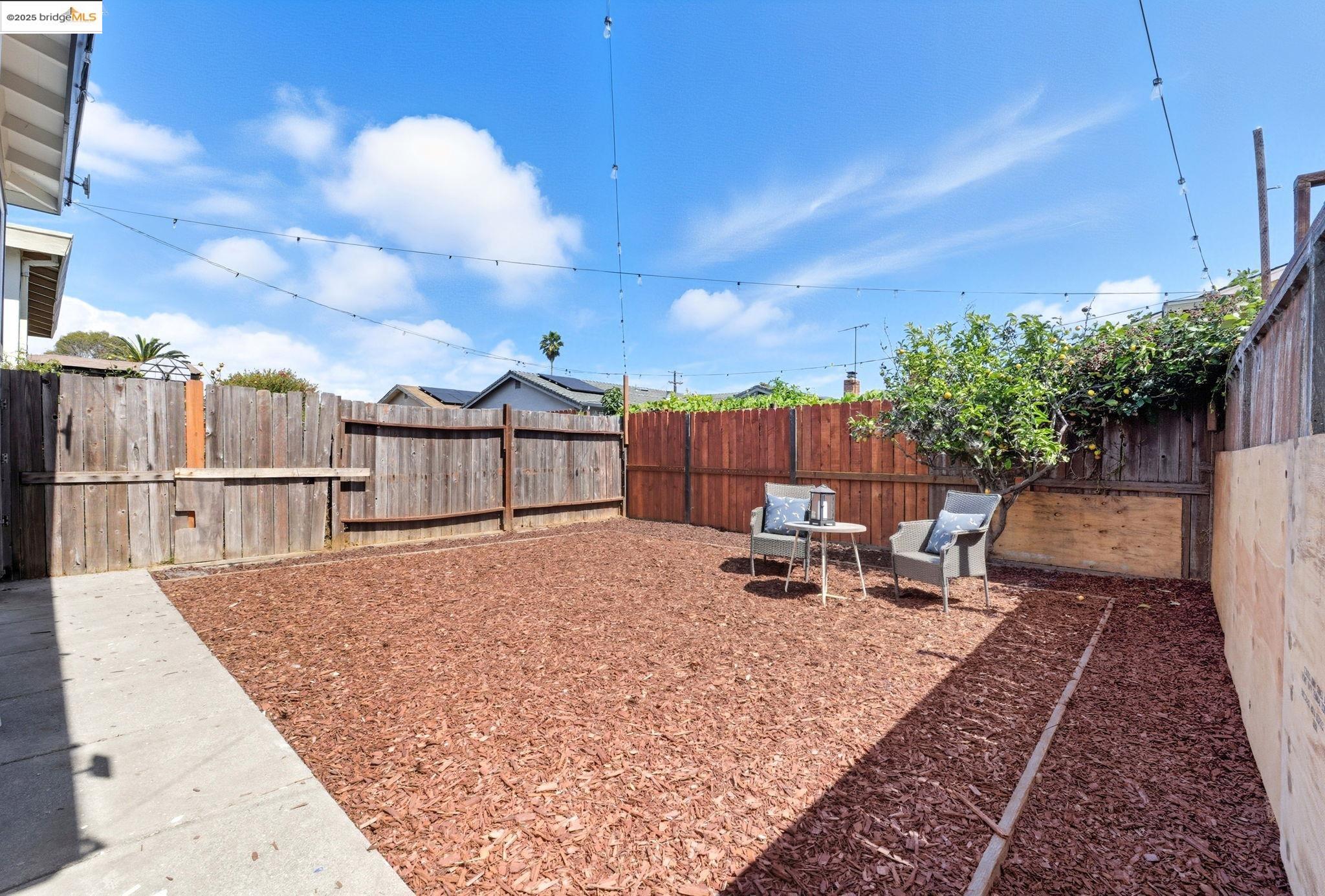 Detail Gallery Image 45 of 53 For 420 S 38th St, Richmond,  CA 94804 - 3 Beds | 1 Baths