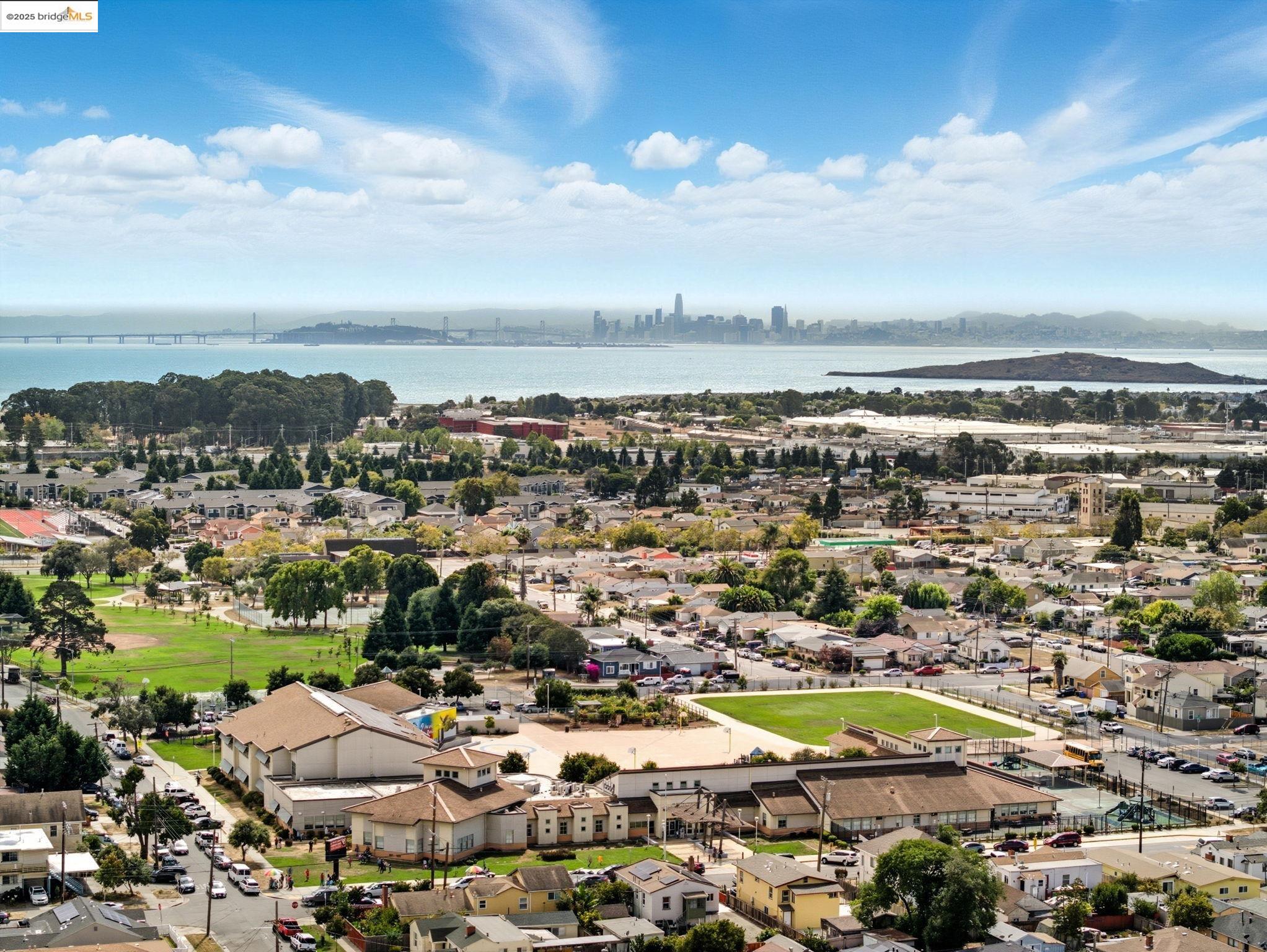 Detail Gallery Image 49 of 53 For 420 S 38th St, Richmond,  CA 94804 - 3 Beds | 1 Baths