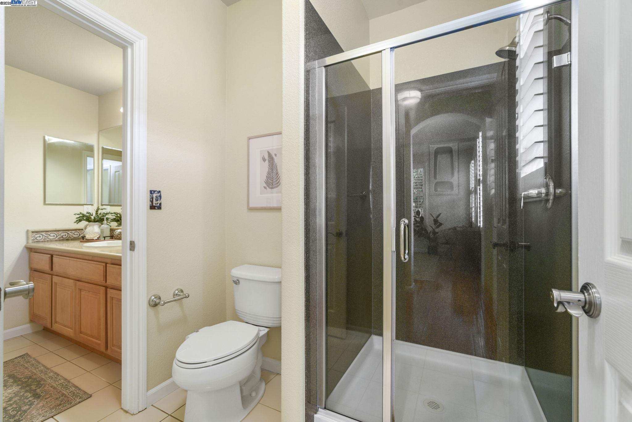 Detail Gallery Image 35 of 60 For 250 Jack London Ave, Alameda,  CA 94501 - 4 Beds | 3 Baths