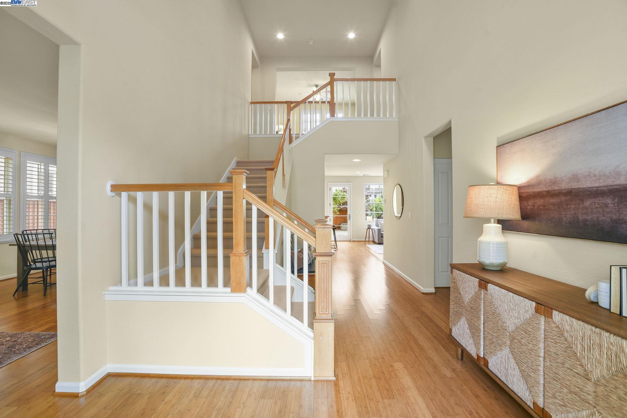 Detail Gallery Image 5 of 60 For 250 Jack London Ave, Alameda,  CA 94501 - 4 Beds | 3 Baths
