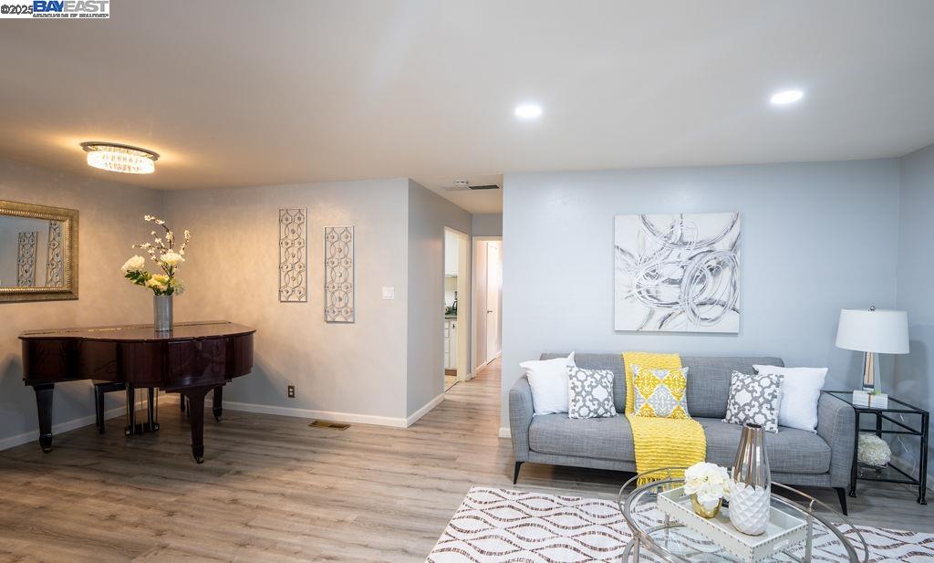 Detail Gallery Image 2 of 35 For 40696 Robin St, Fremont,  CA 94538 - 4 Beds | 2 Baths
