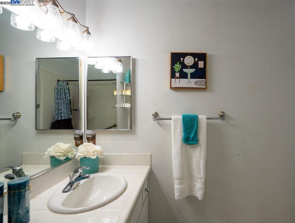 Detail Gallery Image 32 of 35 For 40696 Robin St, Fremont,  CA 94538 - 4 Beds | 2 Baths