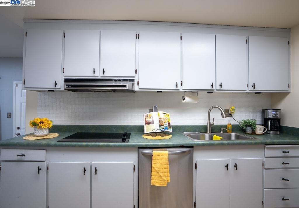 Detail Gallery Image 8 of 35 For 40696 Robin St, Fremont,  CA 94538 - 4 Beds | 2 Baths