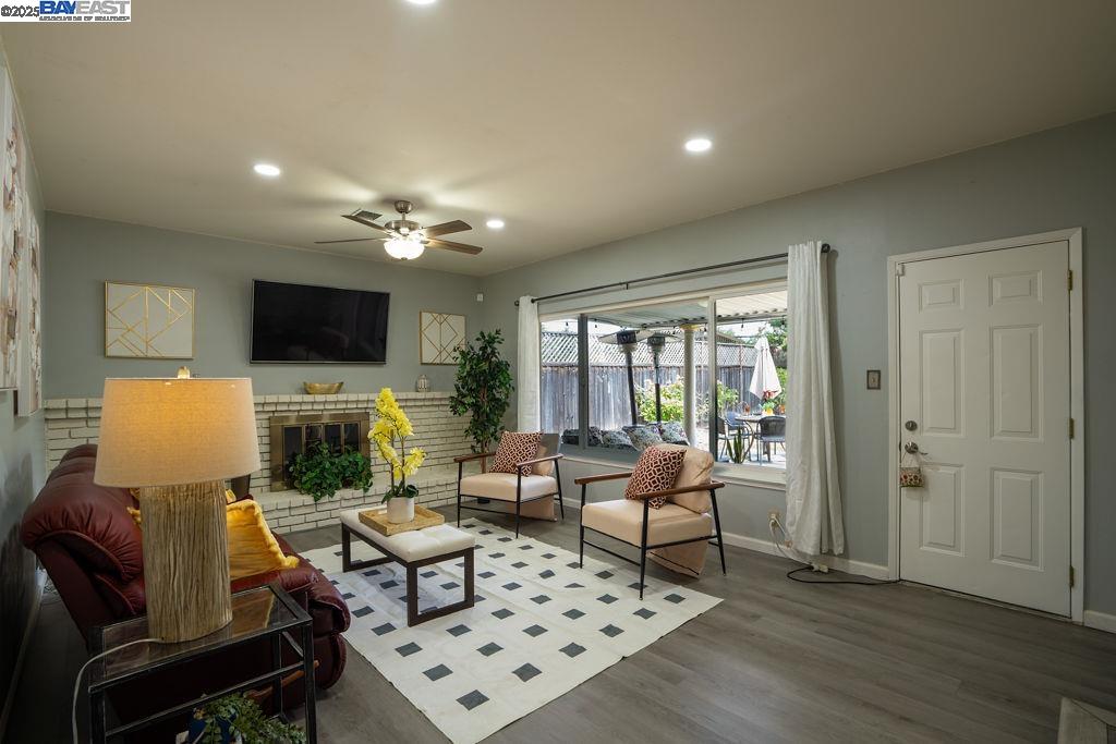 Detail Gallery Image 9 of 35 For 40696 Robin St, Fremont,  CA 94538 - 4 Beds | 2 Baths