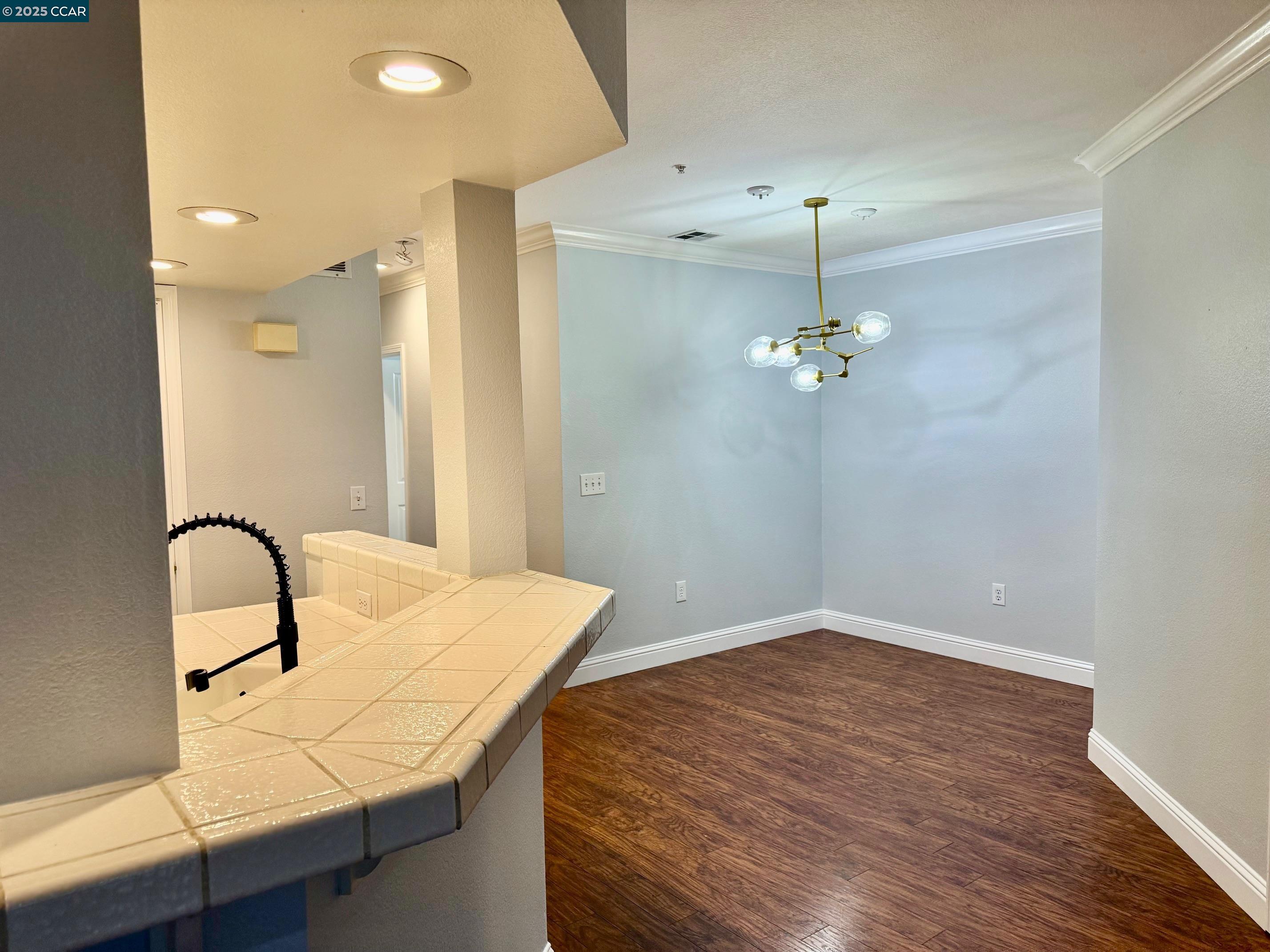 Detail Gallery Image 13 of 26 For 216 Stone Pine Ln, San Ramon,  CA 94583 - 3 Beds | 2 Baths