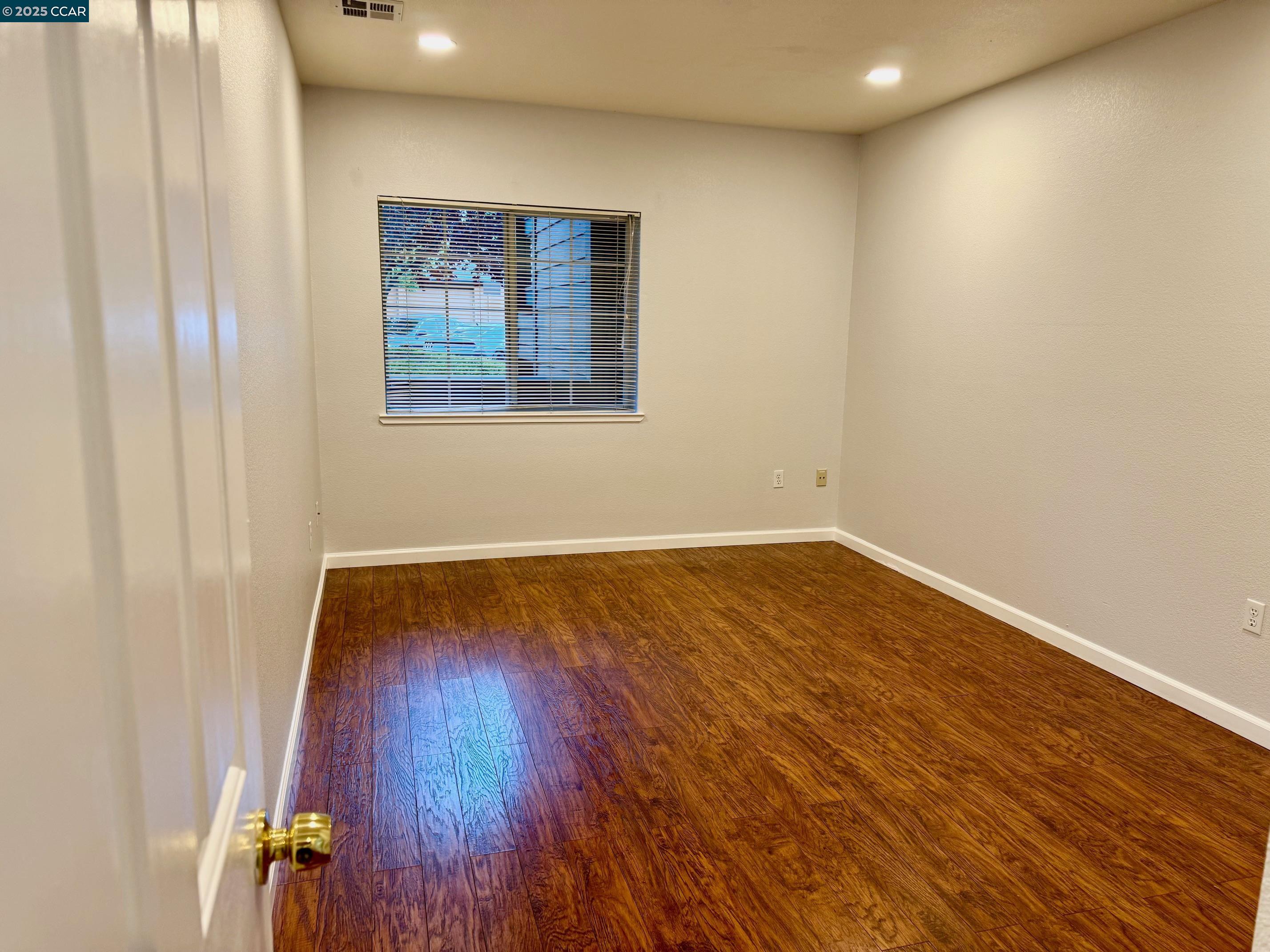 Detail Gallery Image 16 of 26 For 216 Stone Pine Ln, San Ramon,  CA 94583 - 3 Beds | 2 Baths