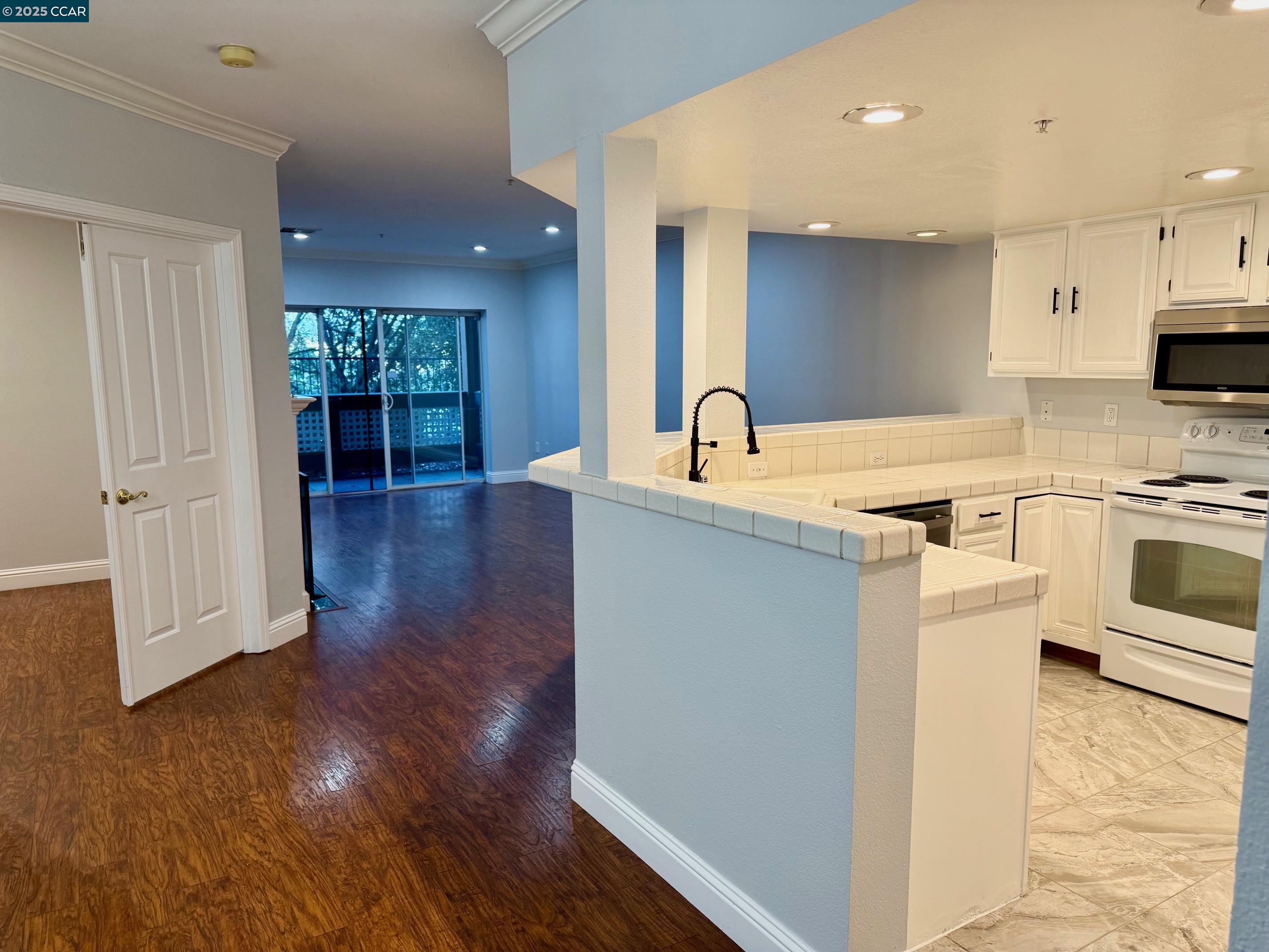 Detail Gallery Image 22 of 26 For 216 Stone Pine Ln, San Ramon,  CA 94583 - 3 Beds | 2 Baths