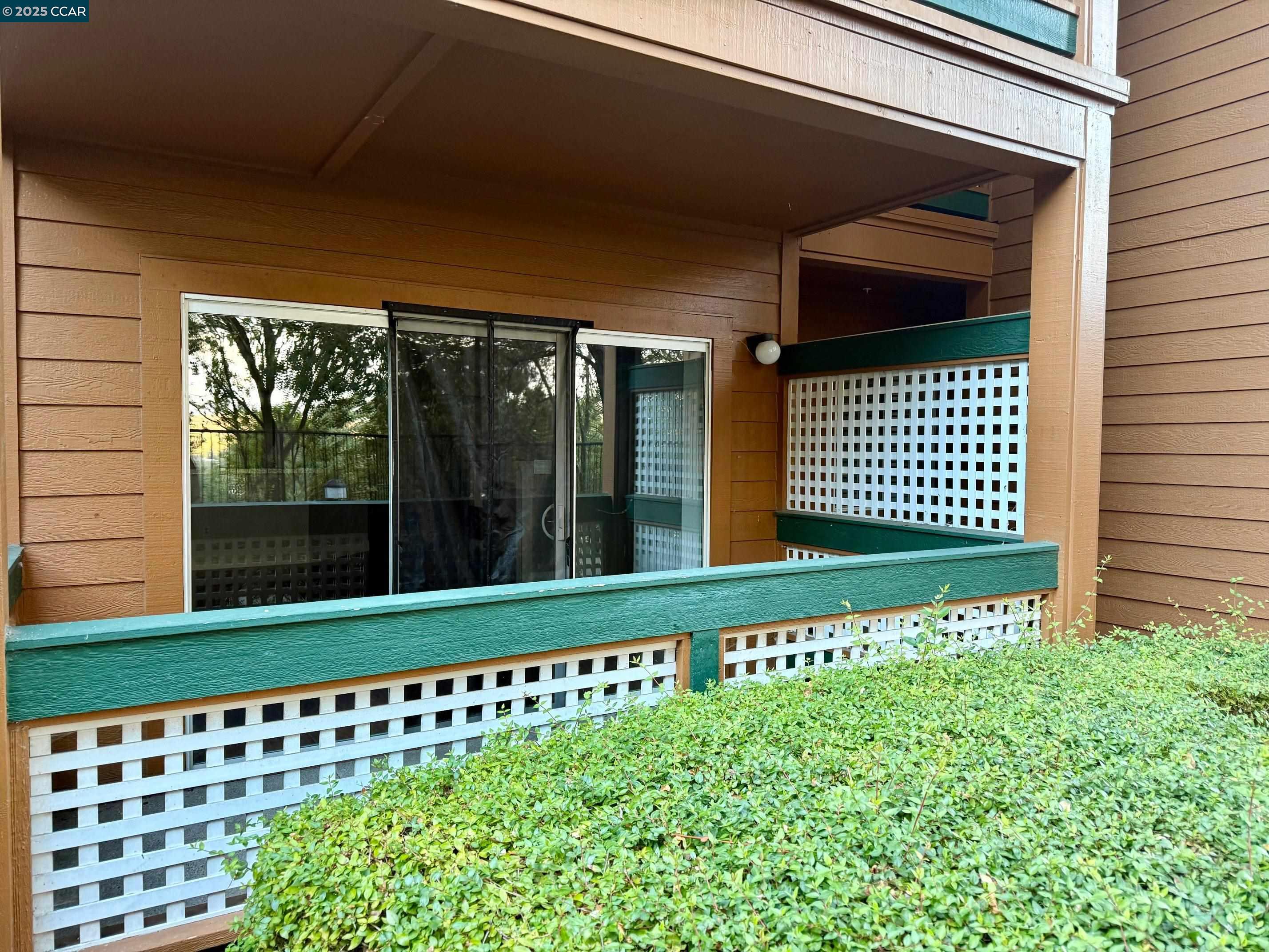 Detail Gallery Image 4 of 26 For 216 Stone Pine Ln, San Ramon,  CA 94583 - 3 Beds | 2 Baths