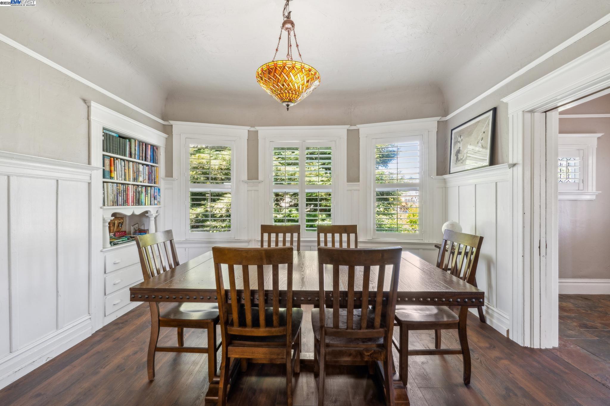 Detail Gallery Image 16 of 60 For 2848 San Jose Avenue, Alameda,  CA 94501 - 4 Beds | 2 Baths