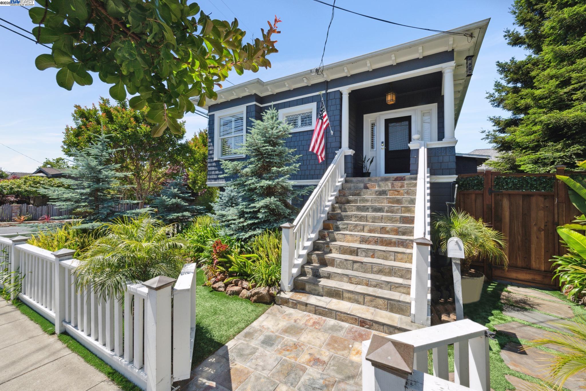 Detail Gallery Image 5 of 60 For 2848 San Jose Avenue, Alameda,  CA 94501 - 4 Beds | 2 Baths