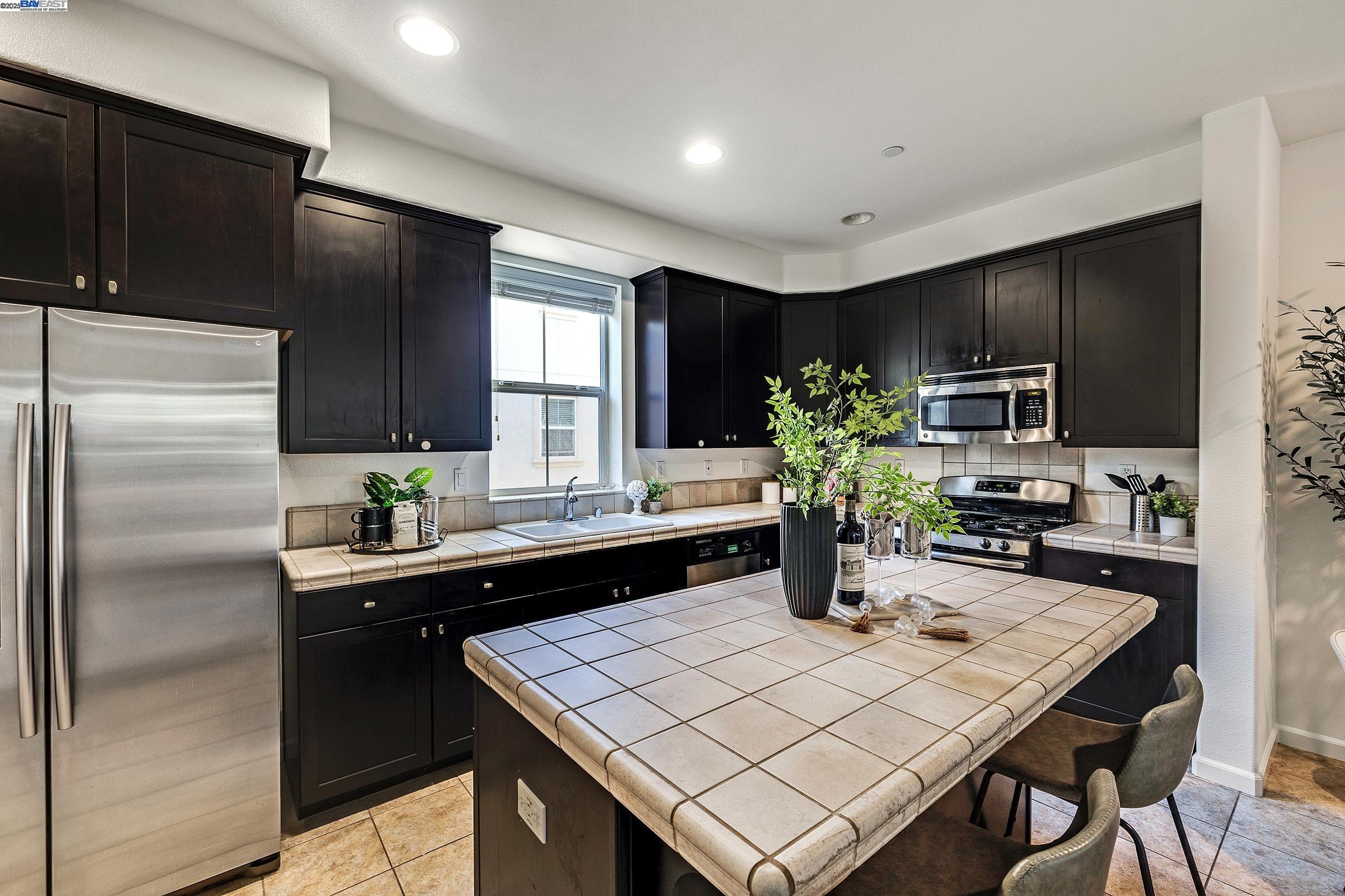 Photo #5: 41111274 Listing 
