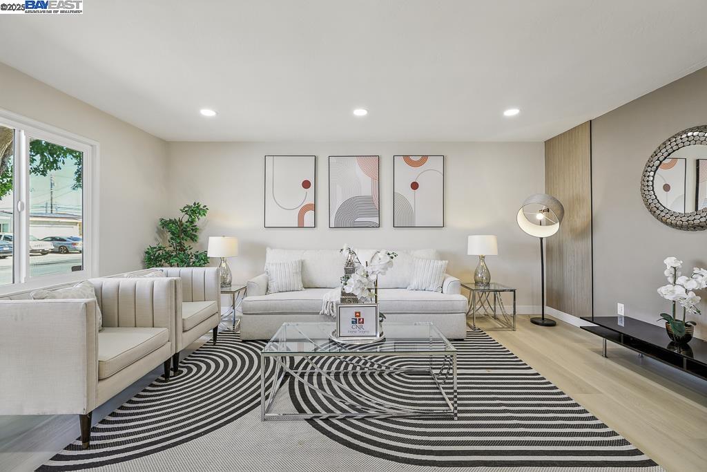 Detail Gallery Image 12 of 54 For 15361 Norton St, San Leandro,  CA 94579 - 3 Beds | 2/1 Baths