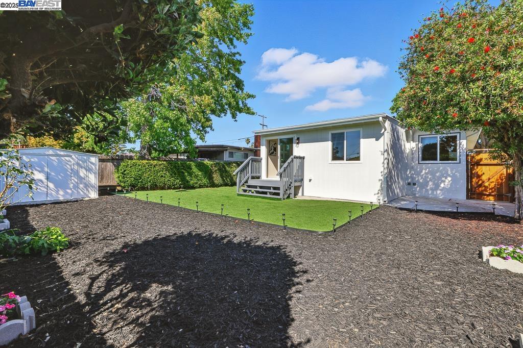Detail Gallery Image 45 of 54 For 15361 Norton St, San Leandro,  CA 94579 - 3 Beds | 2/1 Baths