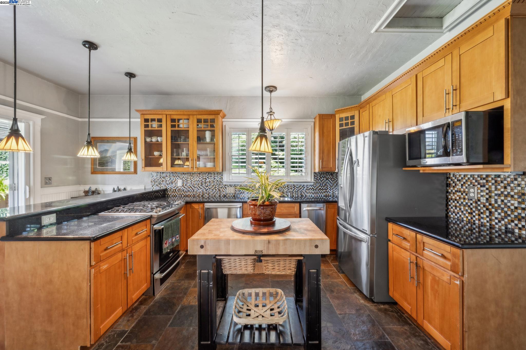 Detail Gallery Image 16 of 60 For 2848 San Jose, Alameda,  CA 94501 - – Beds | – Baths