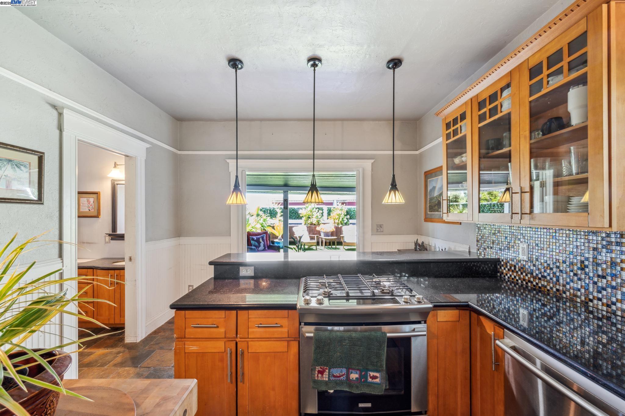 Detail Gallery Image 21 of 60 For 2848 San Jose, Alameda,  CA 94501 - – Beds | – Baths