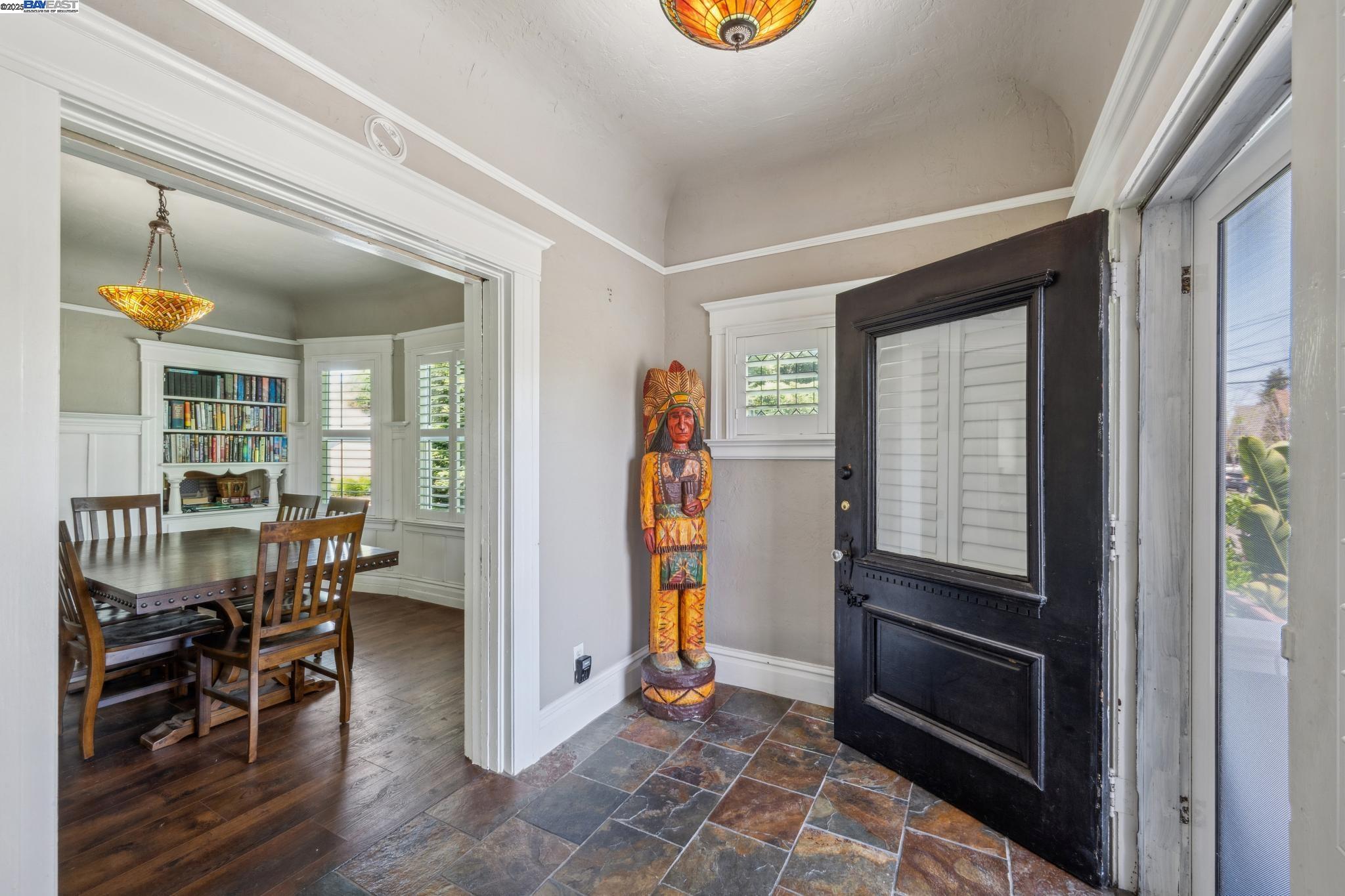 Detail Gallery Image 4 of 60 For 2848 San Jose, Alameda,  CA 94501 - – Beds | – Baths