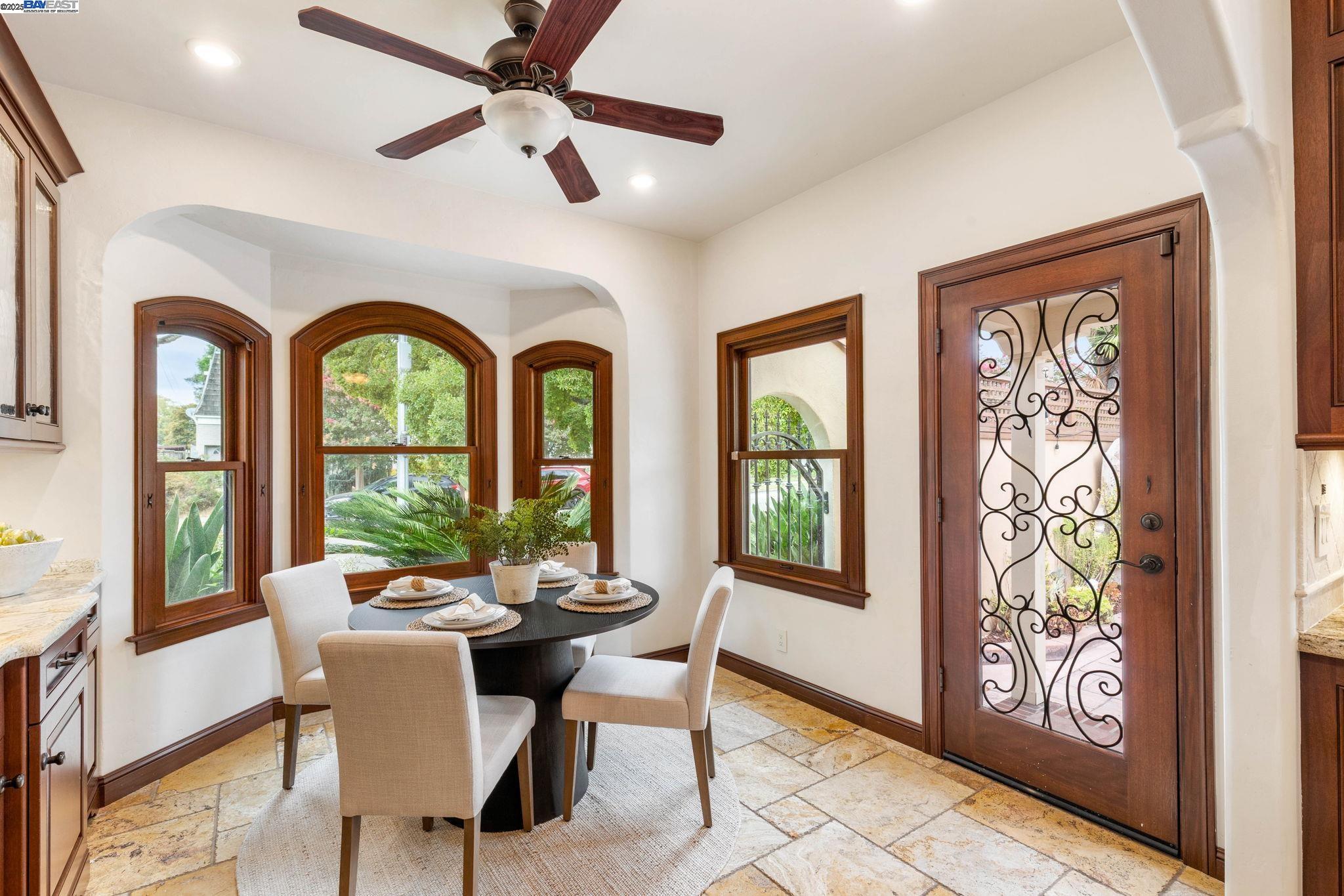Detail Gallery Image 13 of 52 For 150 Ayer Ave, San Jose,  CA 95110 - 4 Beds | 3/1 Baths
