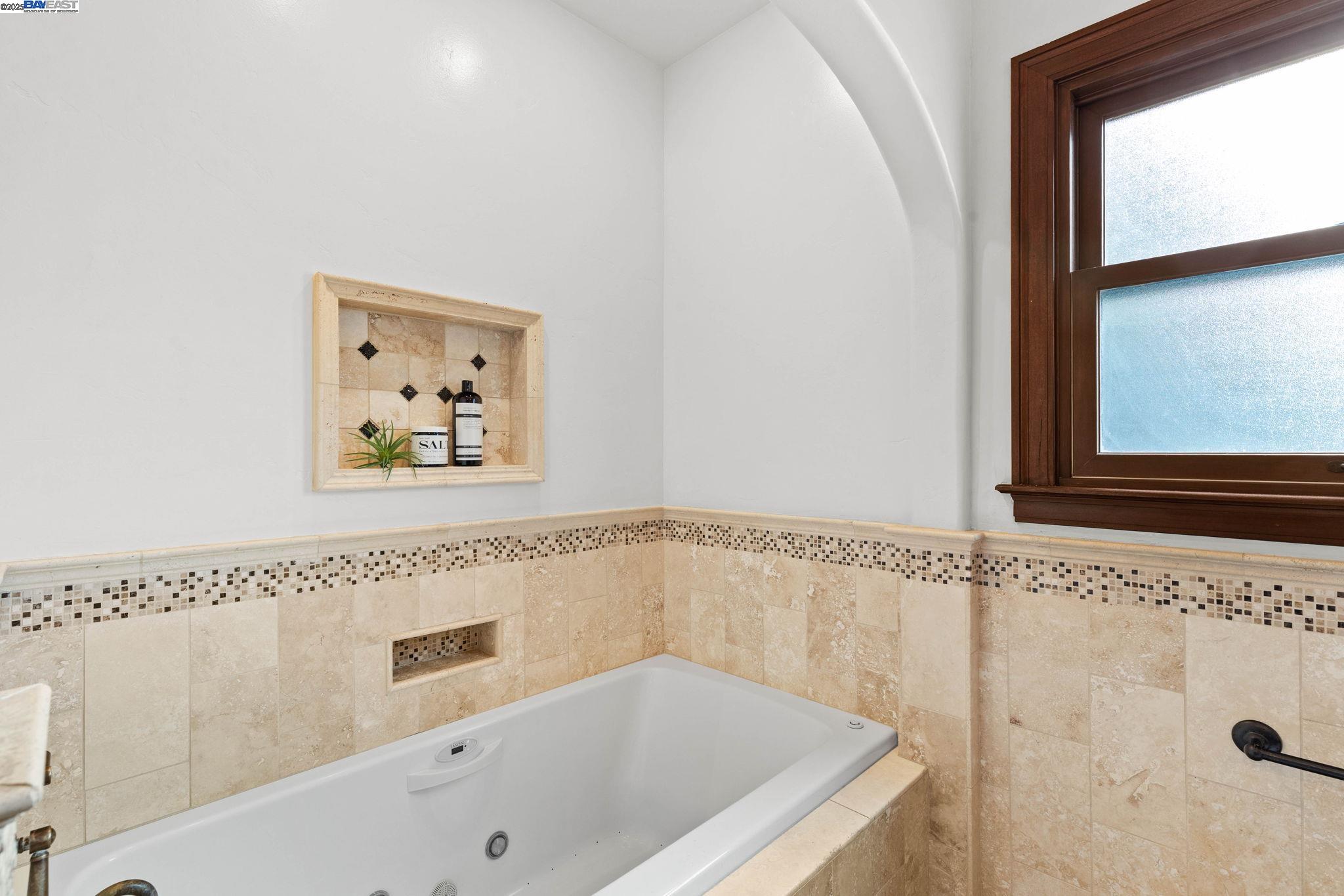Detail Gallery Image 26 of 52 For 150 Ayer Ave, San Jose,  CA 95110 - 4 Beds | 3/1 Baths