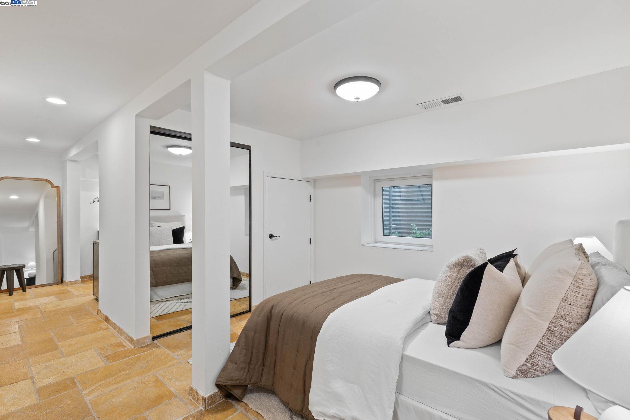 Detail Gallery Image 30 of 52 For 150 Ayer Ave, San Jose,  CA 95110 - 4 Beds | 3/1 Baths
