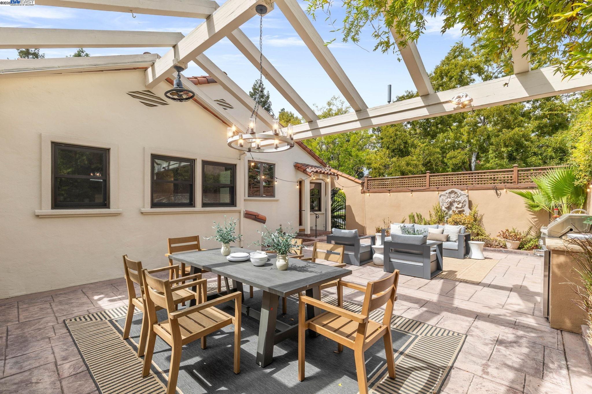 Detail Gallery Image 36 of 52 For 150 Ayer Ave, San Jose,  CA 95110 - 4 Beds | 3/1 Baths