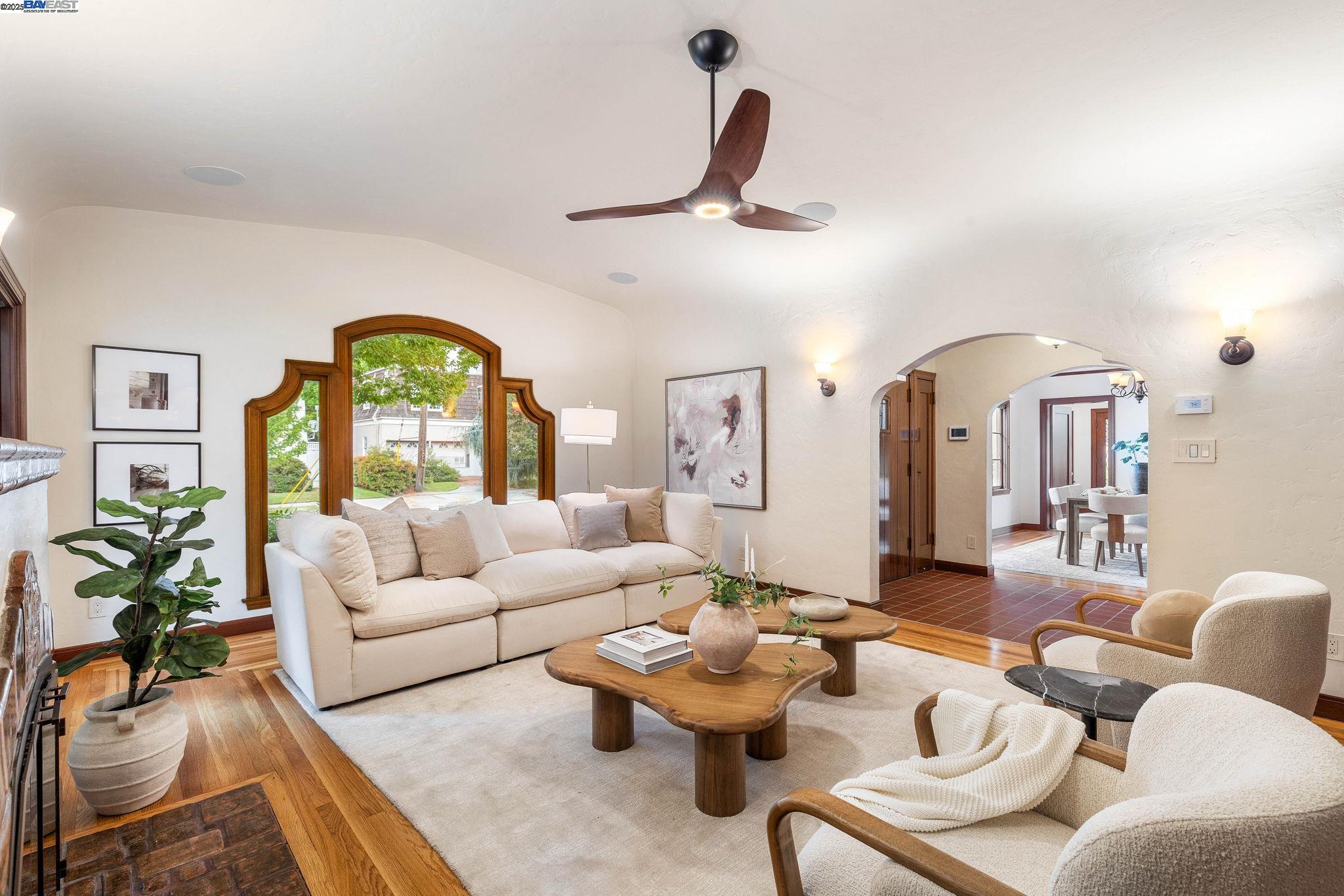 Detail Gallery Image 10 of 52 For 150 Ayer Ave, San Jose,  CA 95110 - 4 Beds | 3/1 Baths