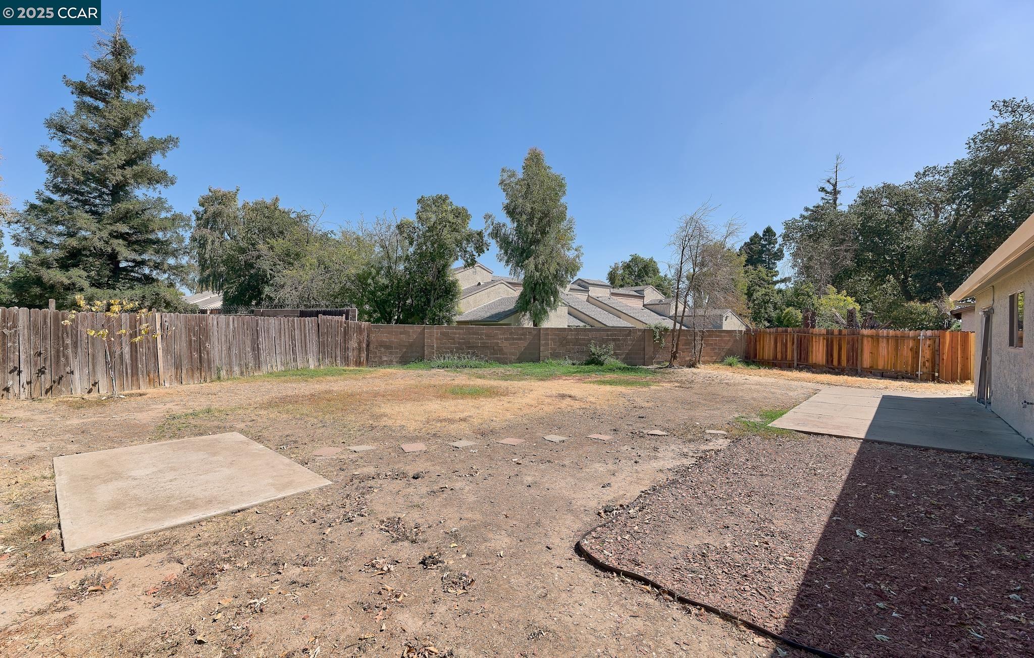 Detail Gallery Image 19 of 20 For 5385 Bamford Dr, Sacramento,  CA 95823 - 3 Beds | 2 Baths
