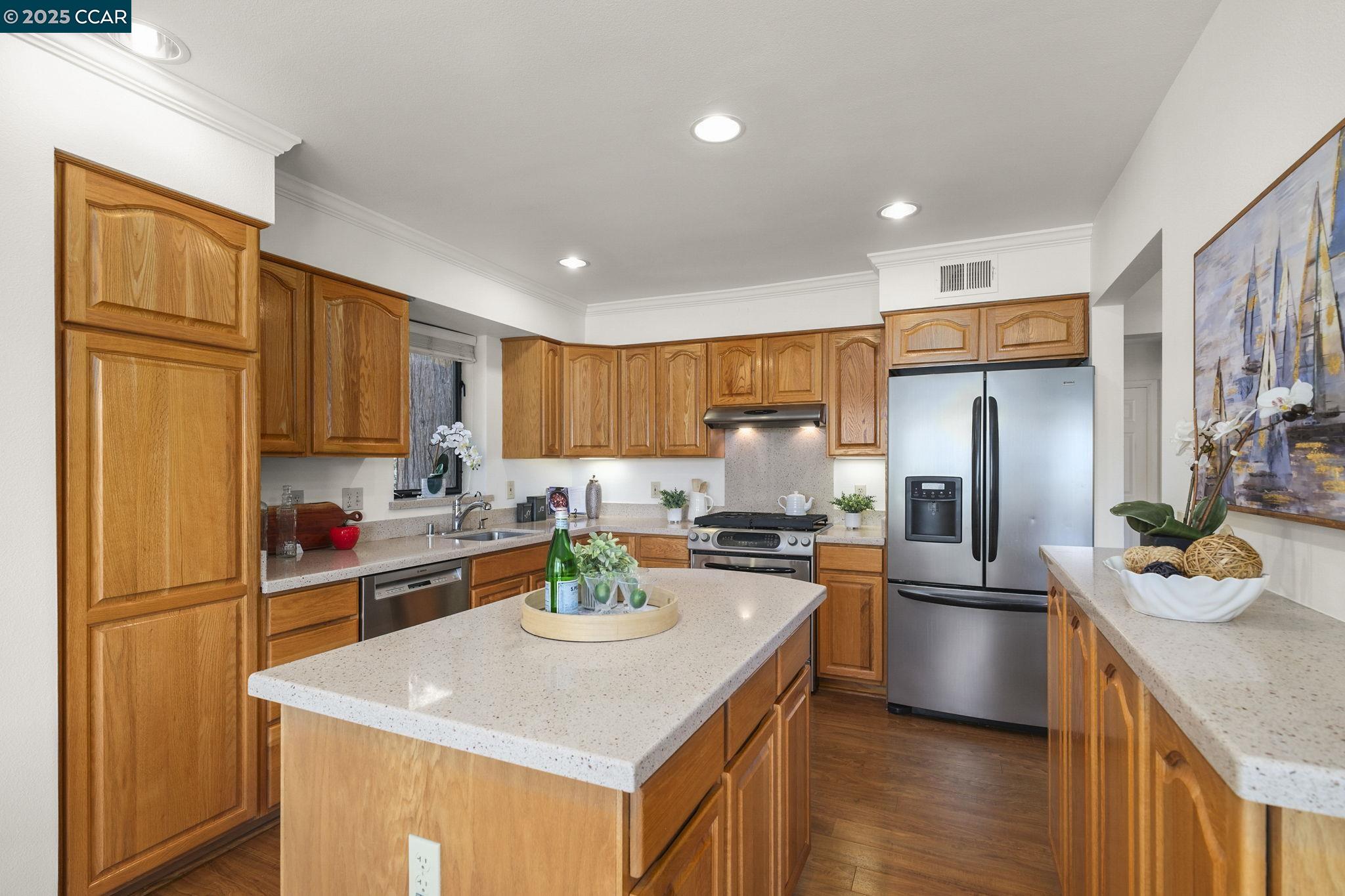 Detail Gallery Image 11 of 46 For 2133 Golden Rain Rd #12,  Walnut Creek,  CA 94595 - 2 Beds | 1/1 Baths