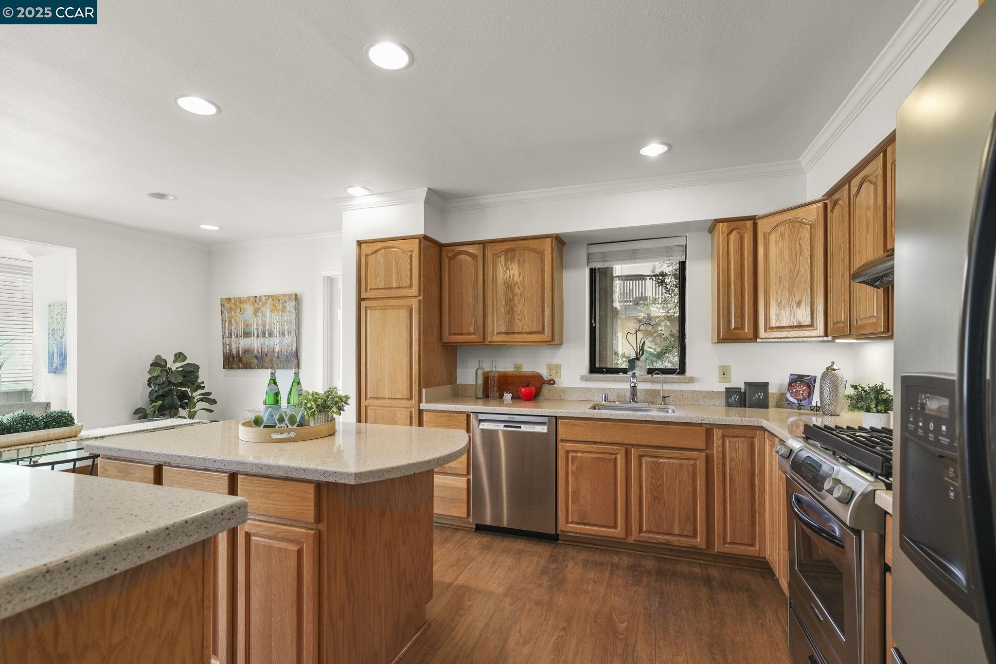 Detail Gallery Image 13 of 46 For 2133 Golden Rain Rd #12,  Walnut Creek,  CA 94595 - 2 Beds | 1/1 Baths
