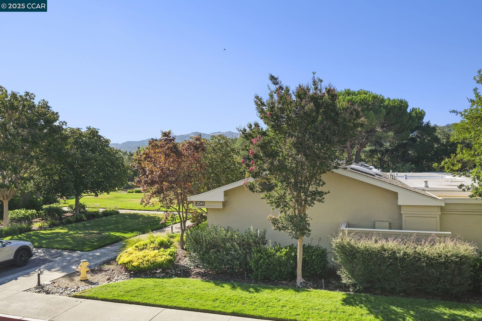 Detail Gallery Image 20 of 46 For 2133 Golden Rain Rd #12,  Walnut Creek,  CA 94595 - 2 Beds | 1/1 Baths