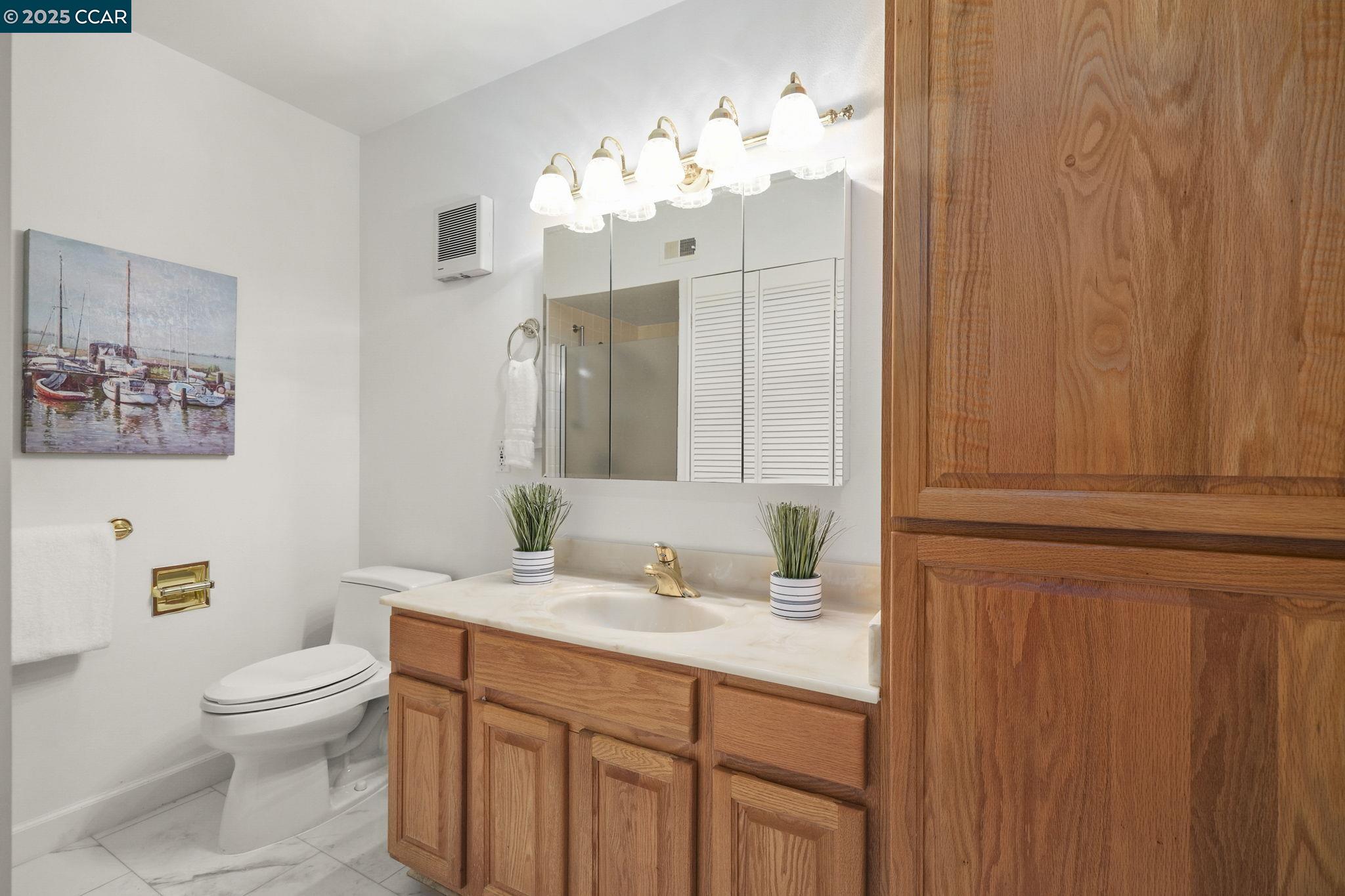 Detail Gallery Image 26 of 46 For 2133 Golden Rain Rd #12,  Walnut Creek,  CA 94595 - 2 Beds | 1/1 Baths
