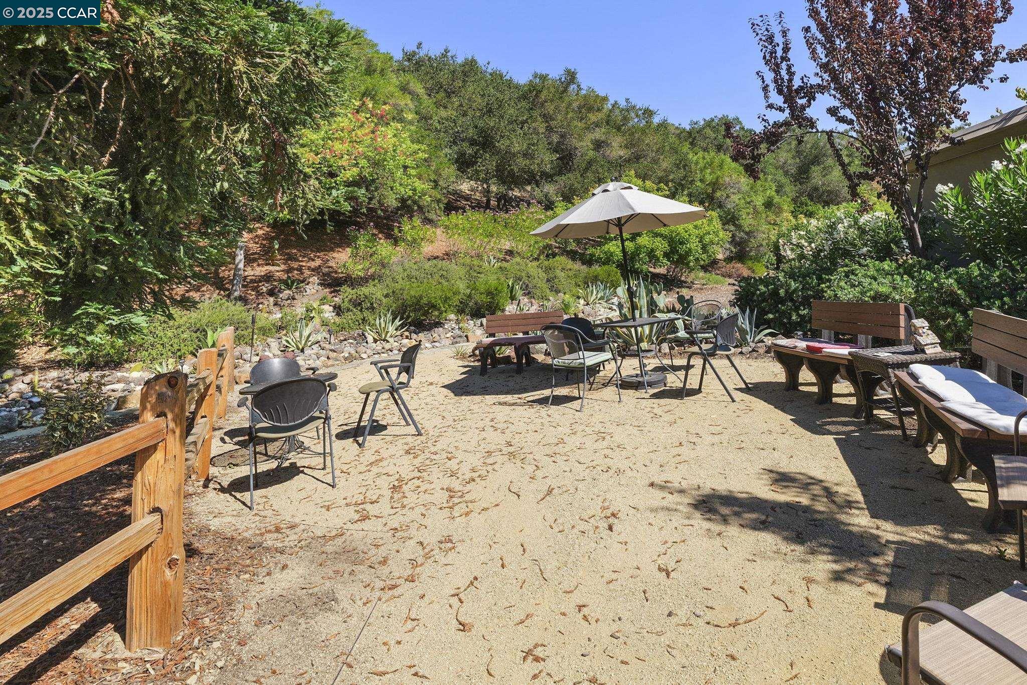 Detail Gallery Image 31 of 46 For 2133 Golden Rain Rd #12,  Walnut Creek,  CA 94595 - 2 Beds | 1/1 Baths