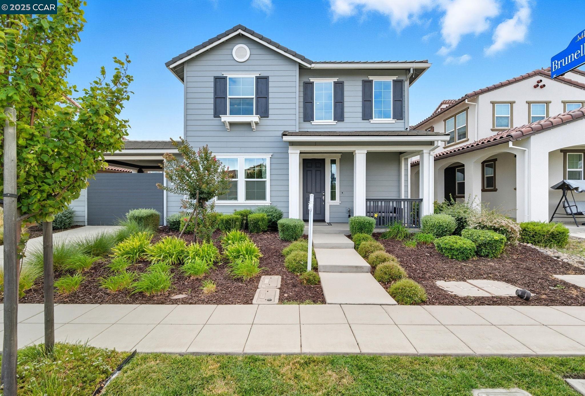 Detail Gallery Image 2 of 56 For 320 E Angelina Ave, Mountain House,  CA 95391 - 3 Beds | 2/1 Baths