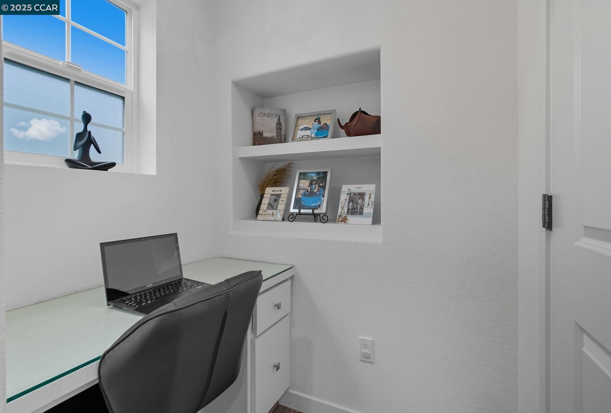 Detail Gallery Image 15 of 56 For 320 E Angelina Ave, Mountain House,  CA 95391 - 3 Beds | 2/1 Baths