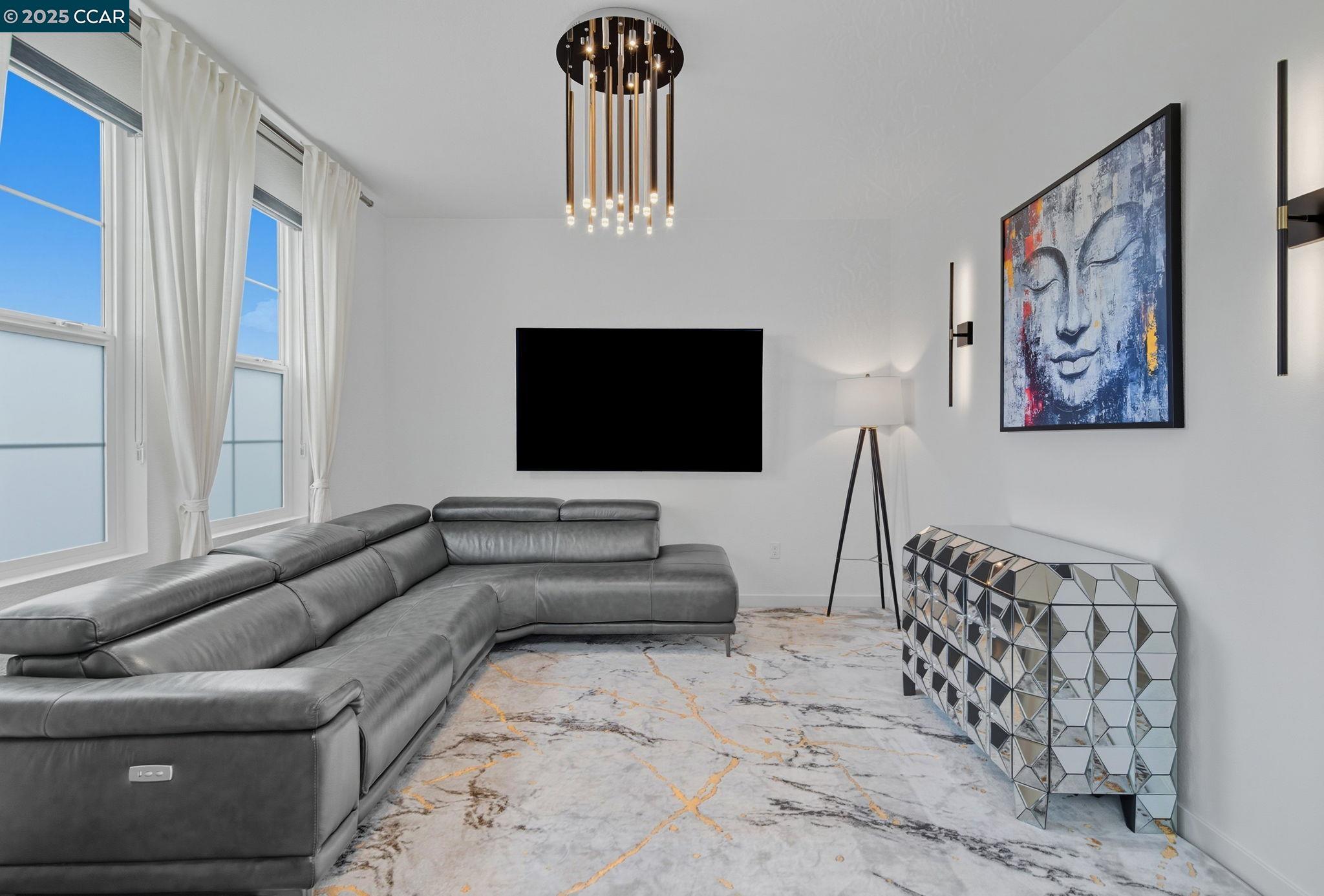 Detail Gallery Image 9 of 56 For 320 E Angelina Ave, Mountain House,  CA 95391 - 3 Beds | 2/1 Baths