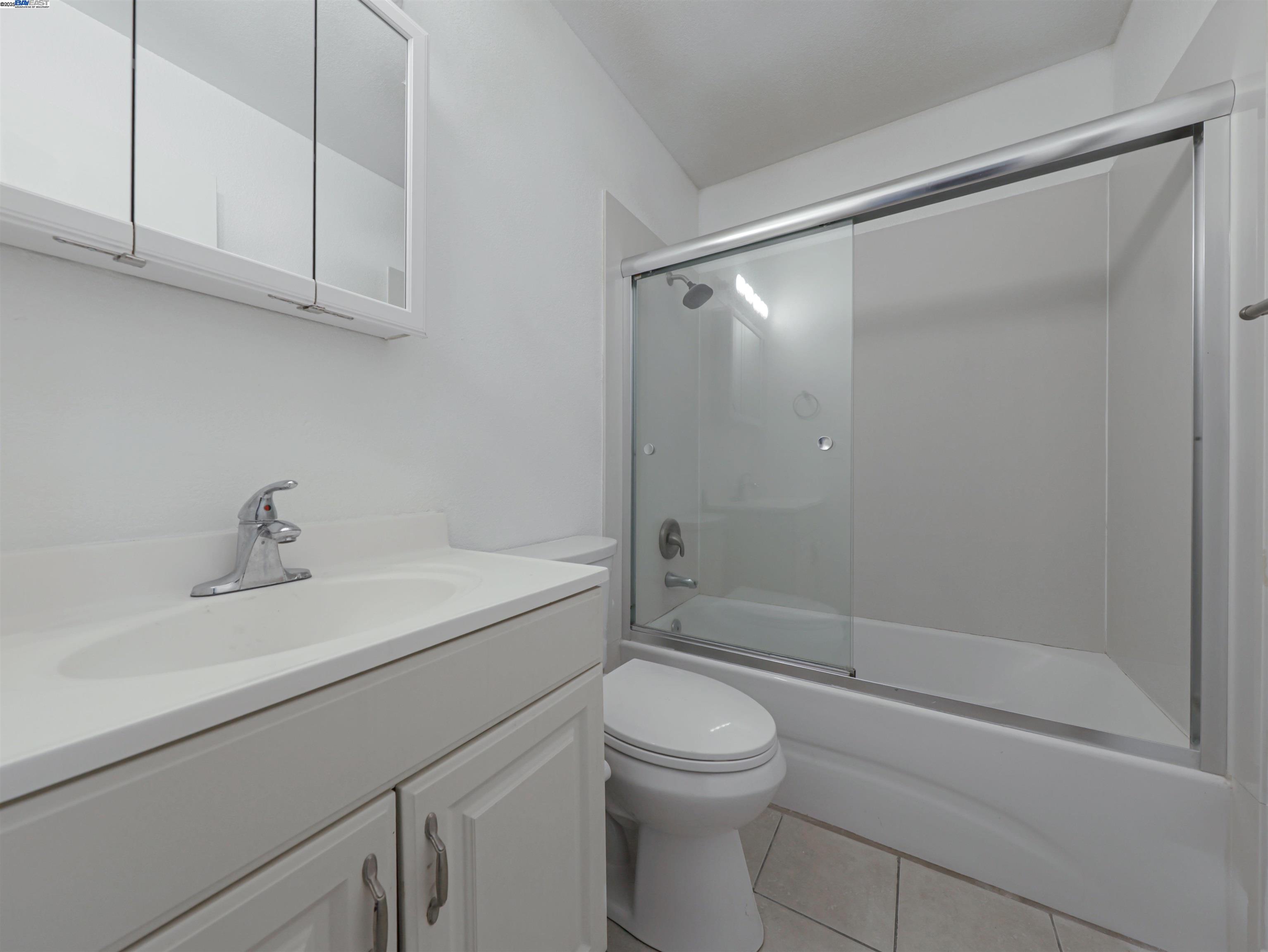 Photo #7: 41111282 Listing: Photo #7