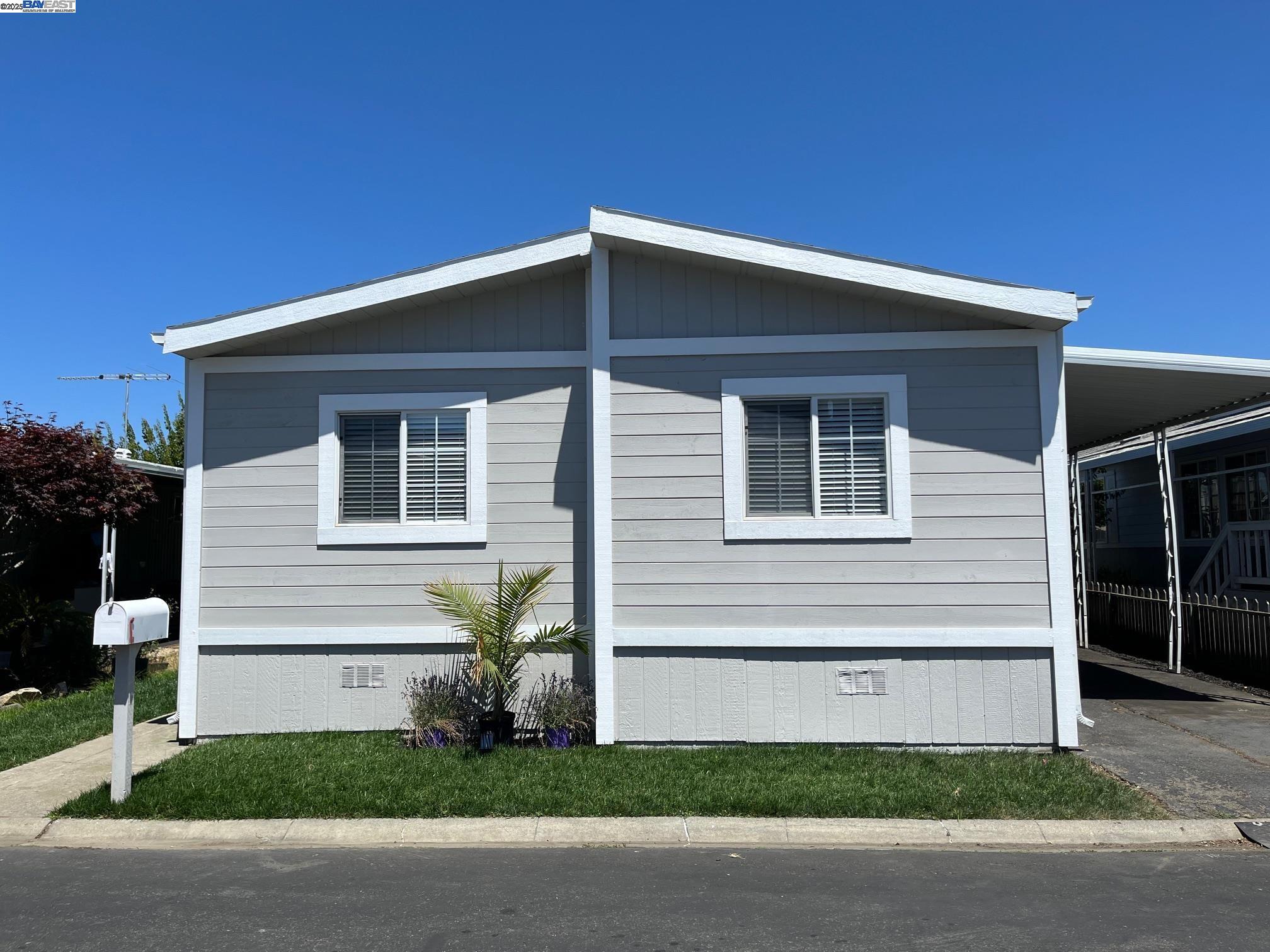 Front Image Thumbnail for BE41111283